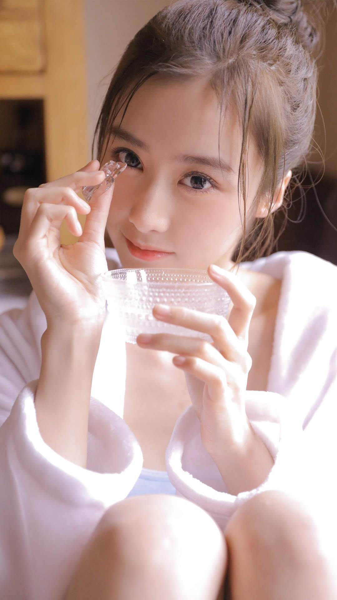 甜美蕾丝美女手机壁纸图片