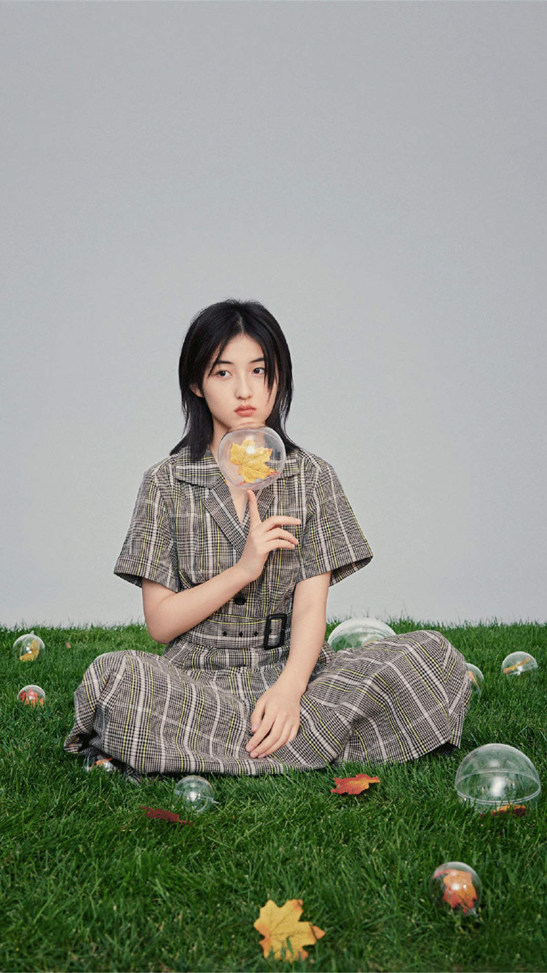 中国内地河南省三门峡女演员张子枫复古风私服照图片图片