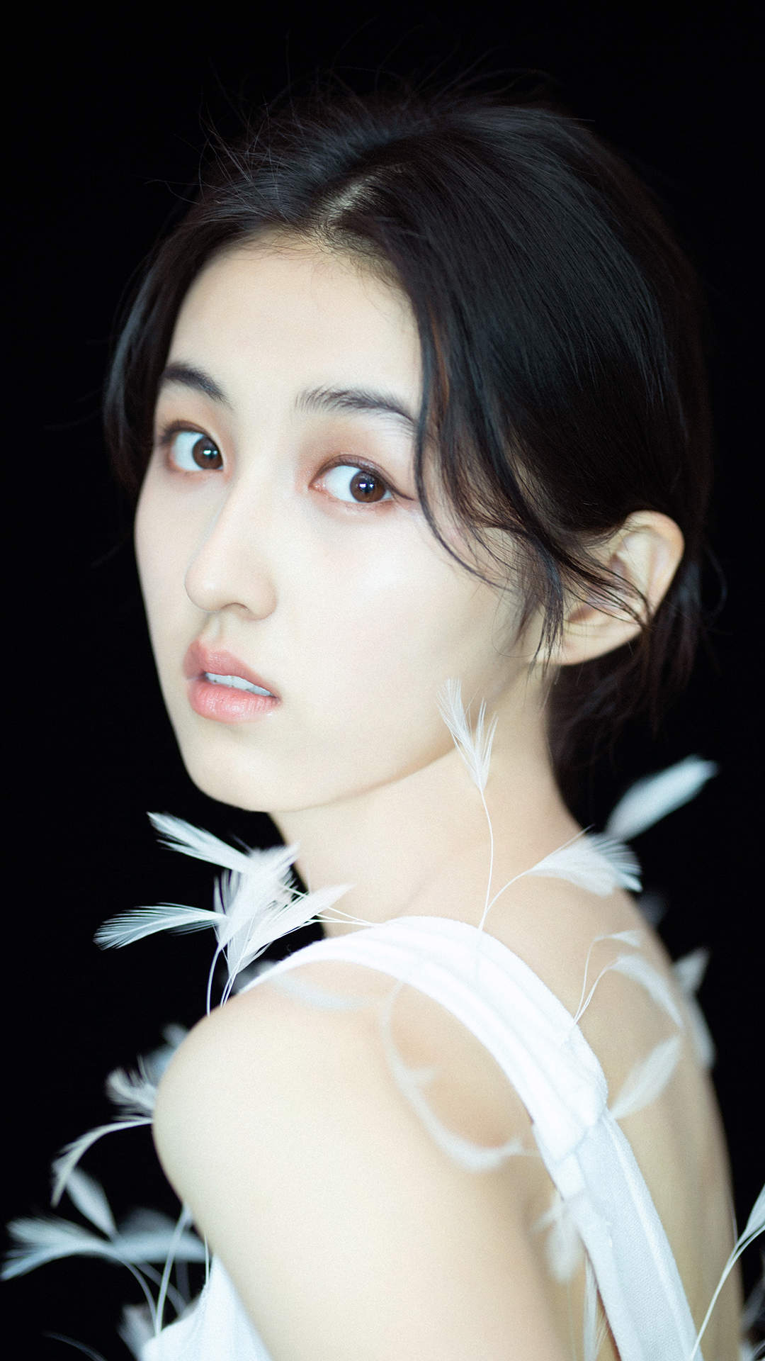 中国内地河南省三门峡女演员张子枫复古风私服照图片图片
