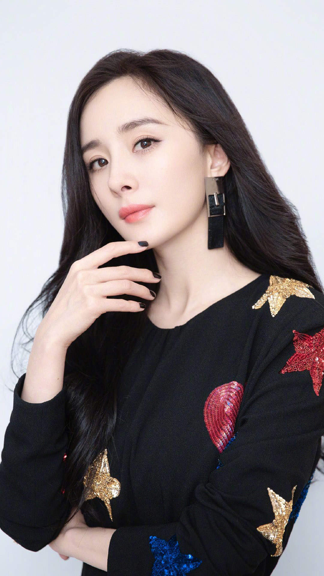中国内地北京影视女演员杨幂抹胸裙性感高清桌面壁纸图片