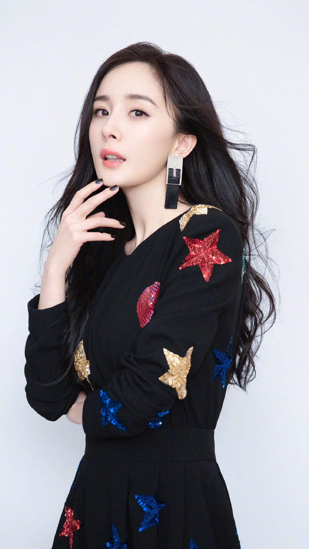 中国内地北京影视女演员杨幂抹胸裙性感高清桌面壁纸图片
