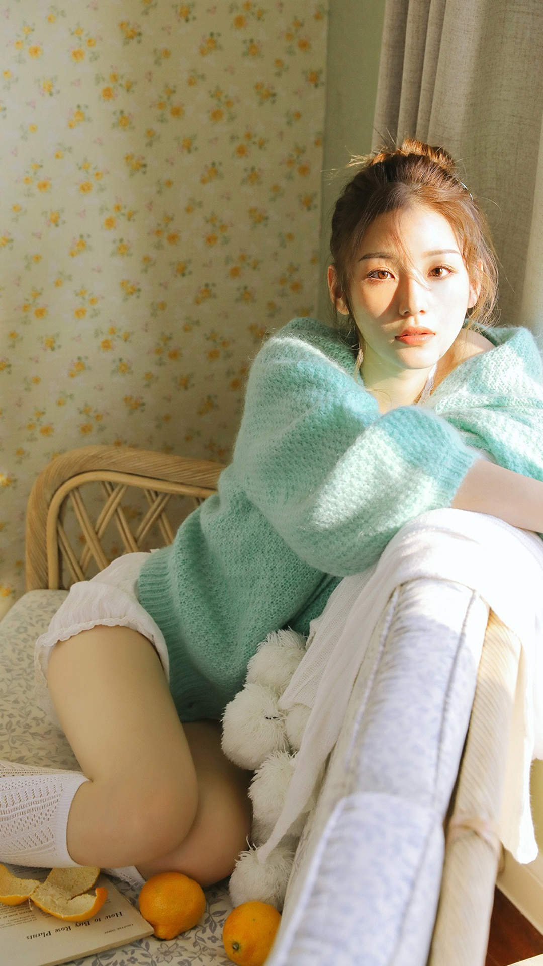 甜美蕾丝美女手机壁纸图片