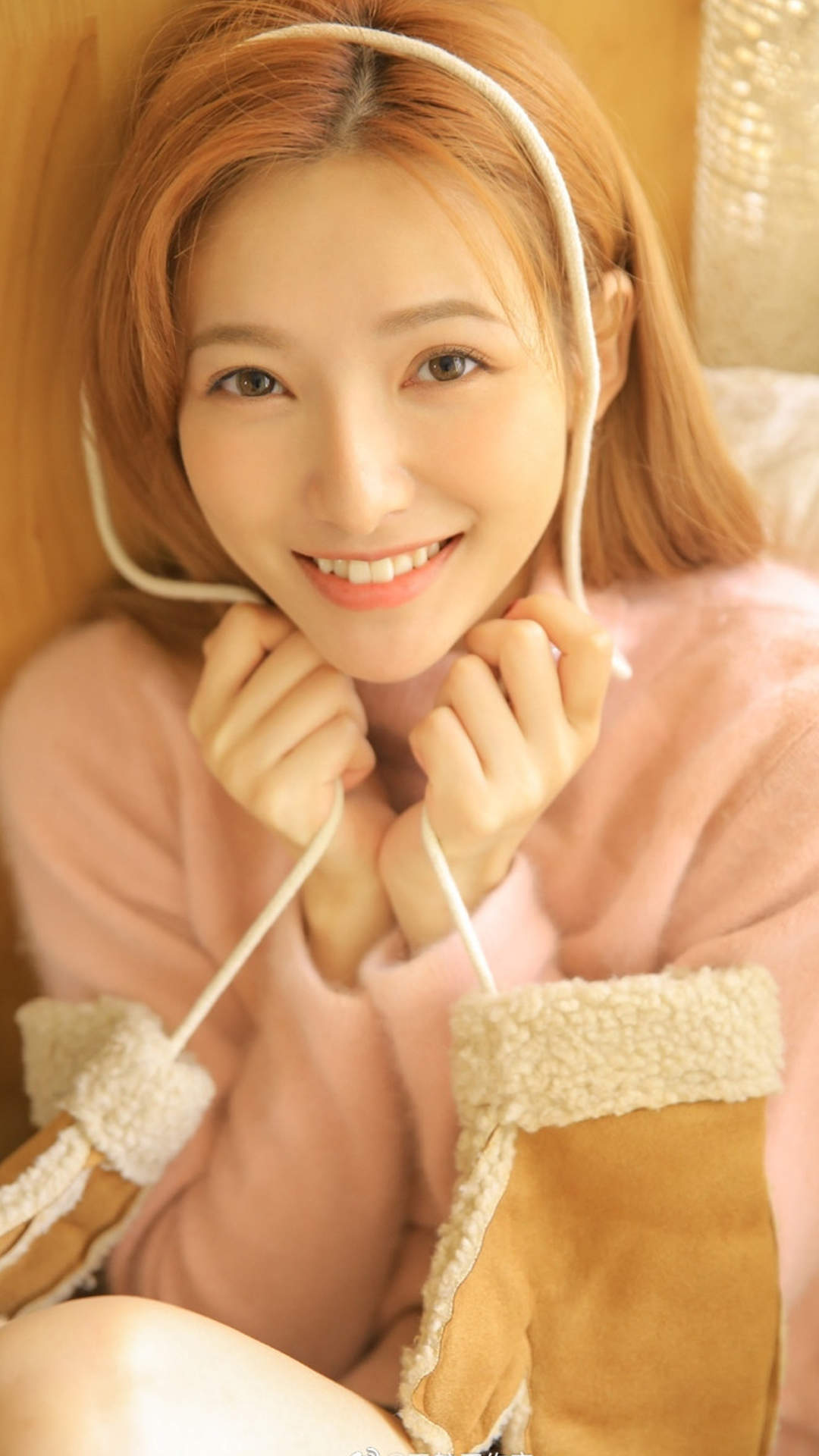 甜美蕾丝美女手机壁纸图片