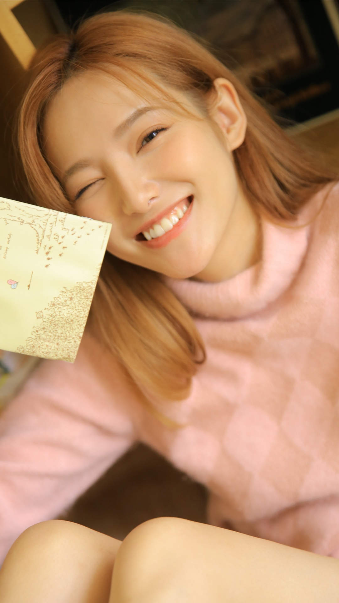 甜美蕾丝美女手机壁纸图片