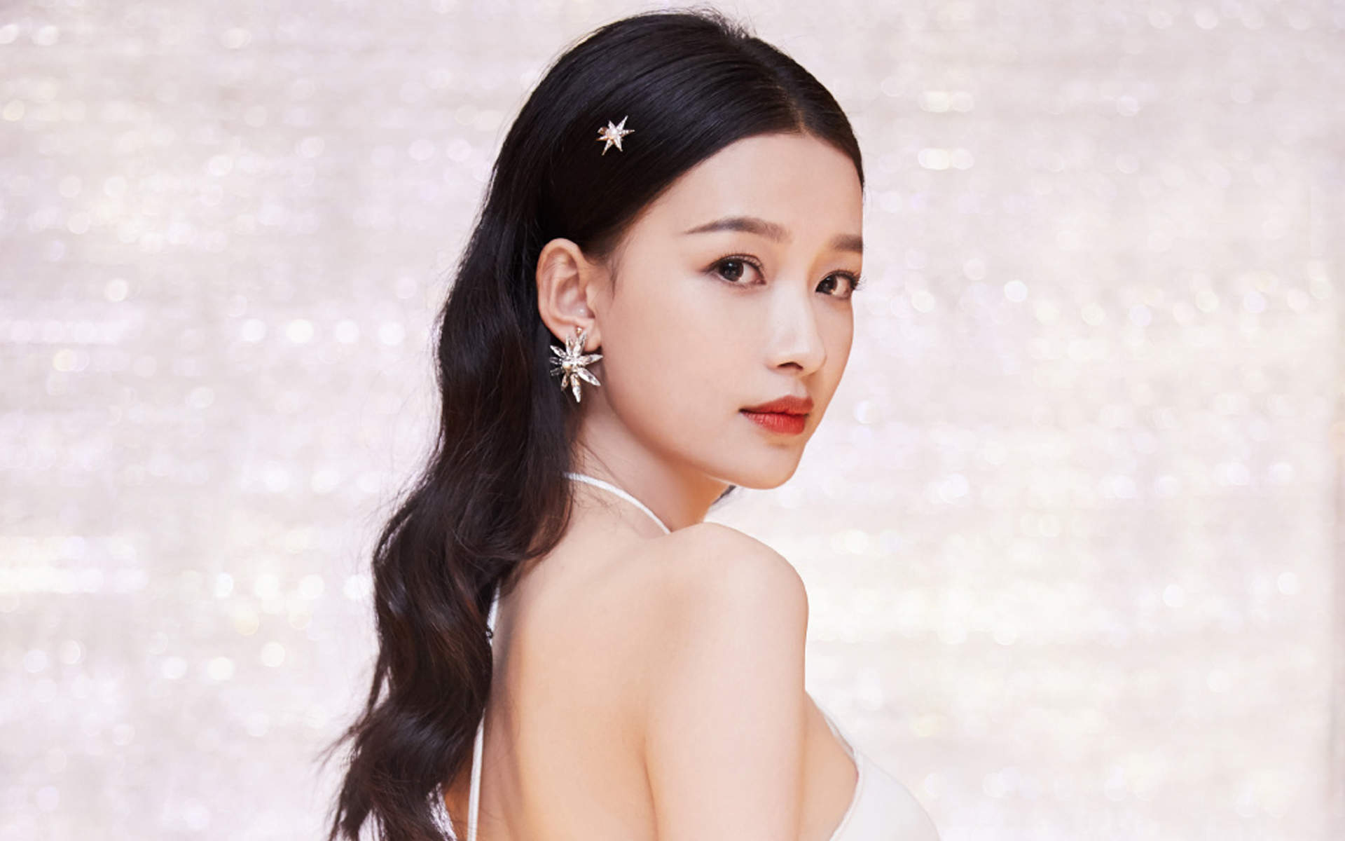 林省通化市集安女明星孙怡清新甜美写真桌面壁纸图片