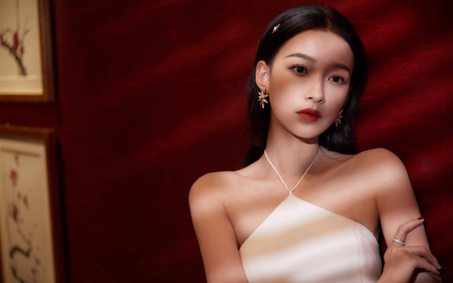 林省通化市集安女明星孙怡妩媚动人时尚写真大片图片