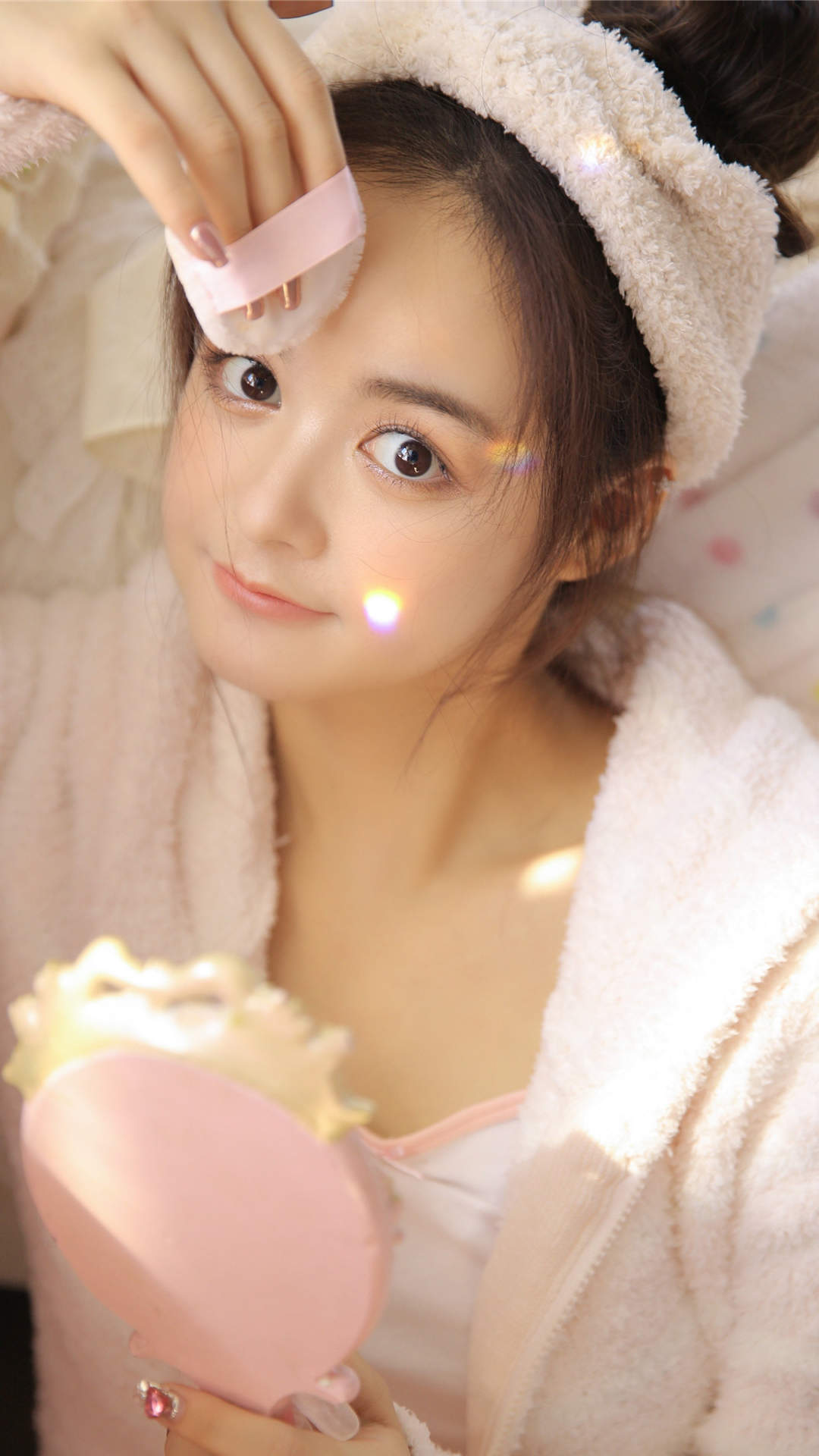 甜美蕾丝美女手机壁纸图片