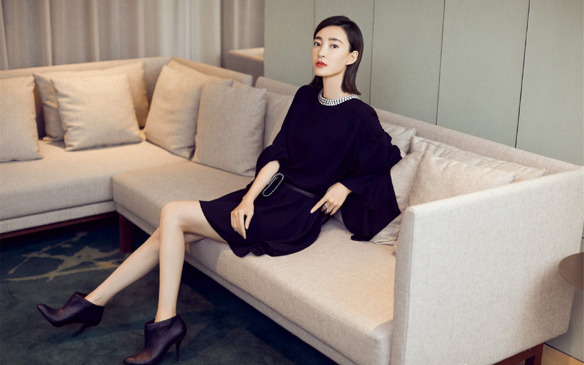 王丽坤性感优雅活动图片图片