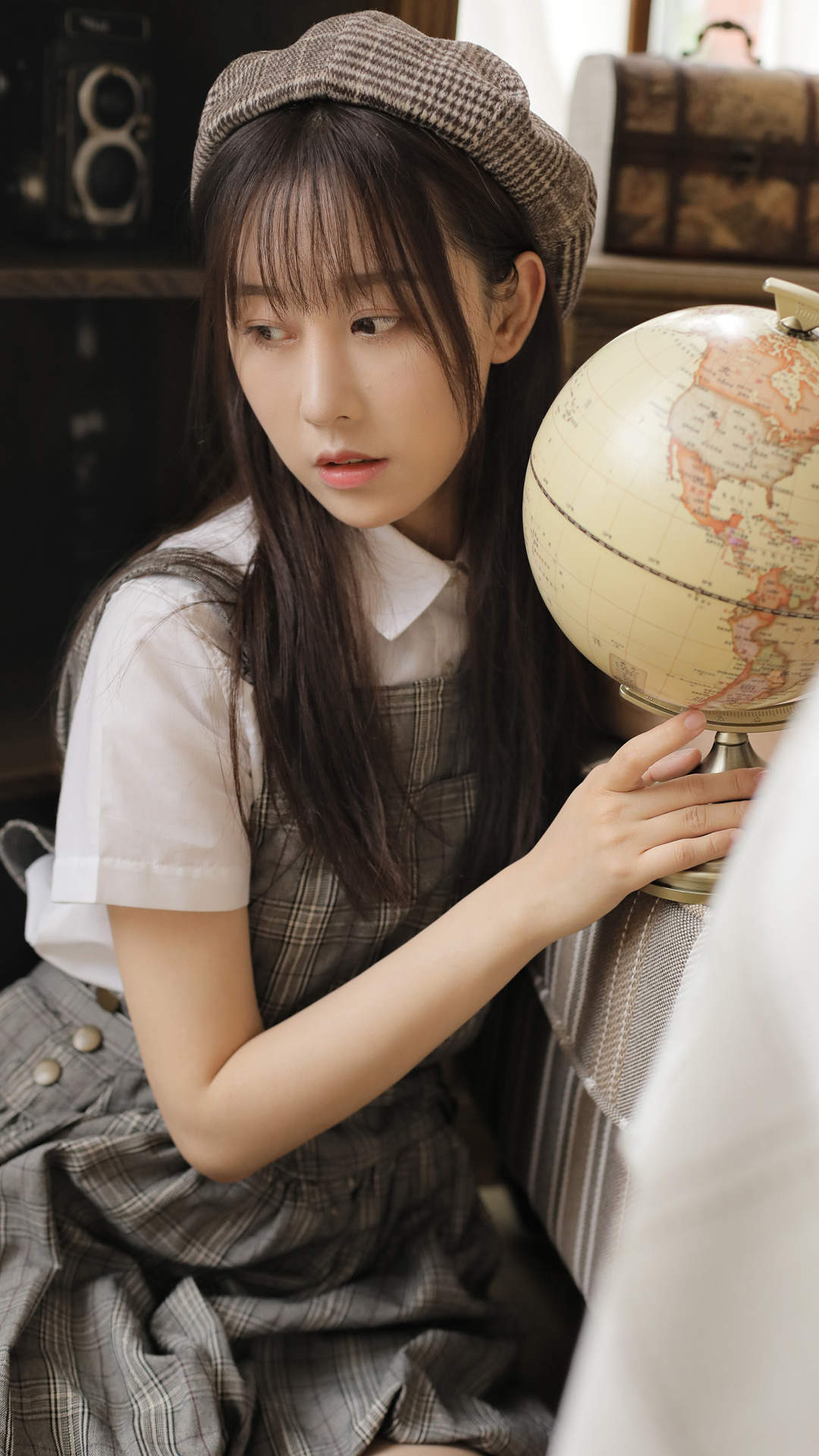 甜美蕾丝美女手机壁纸图片