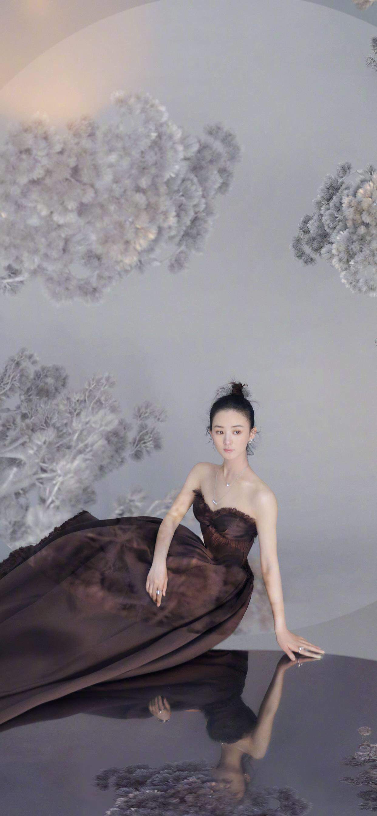 赵丽颖性感露肩写真手机壁纸图片