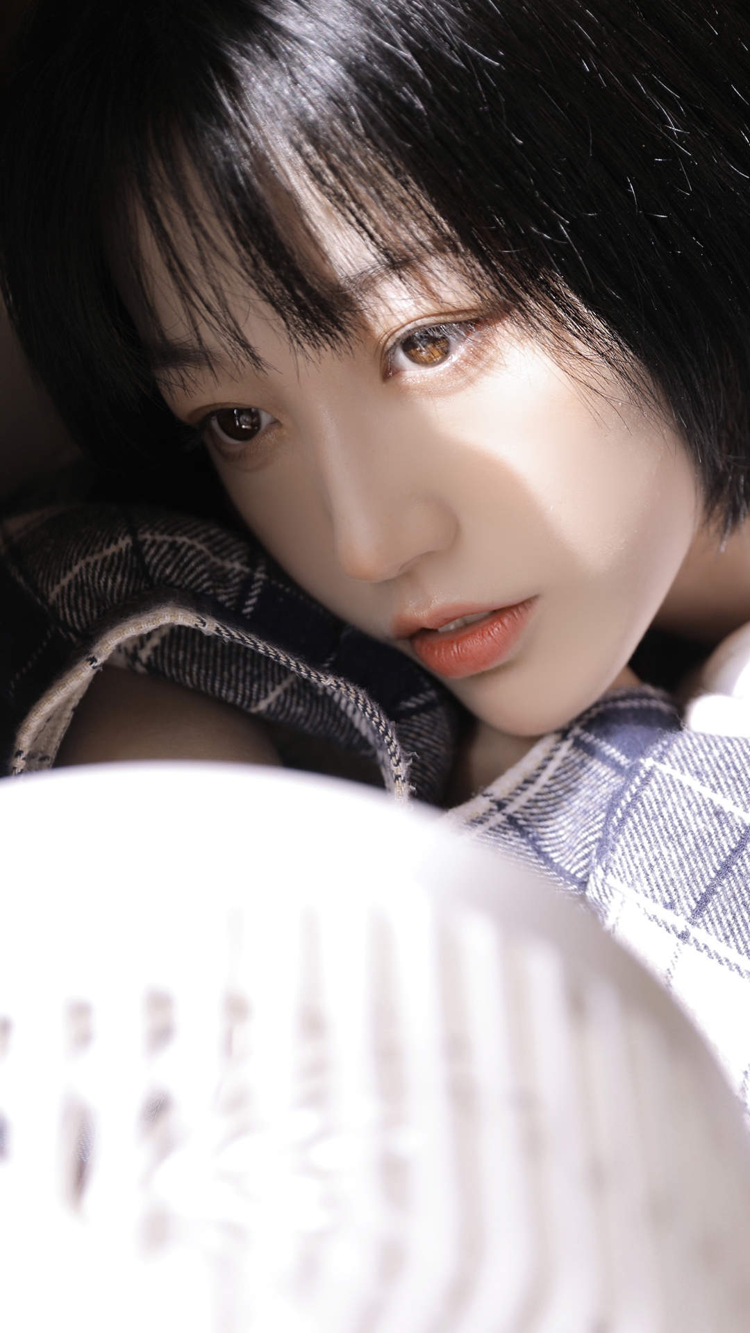 甜美蕾丝美女手机壁纸图片