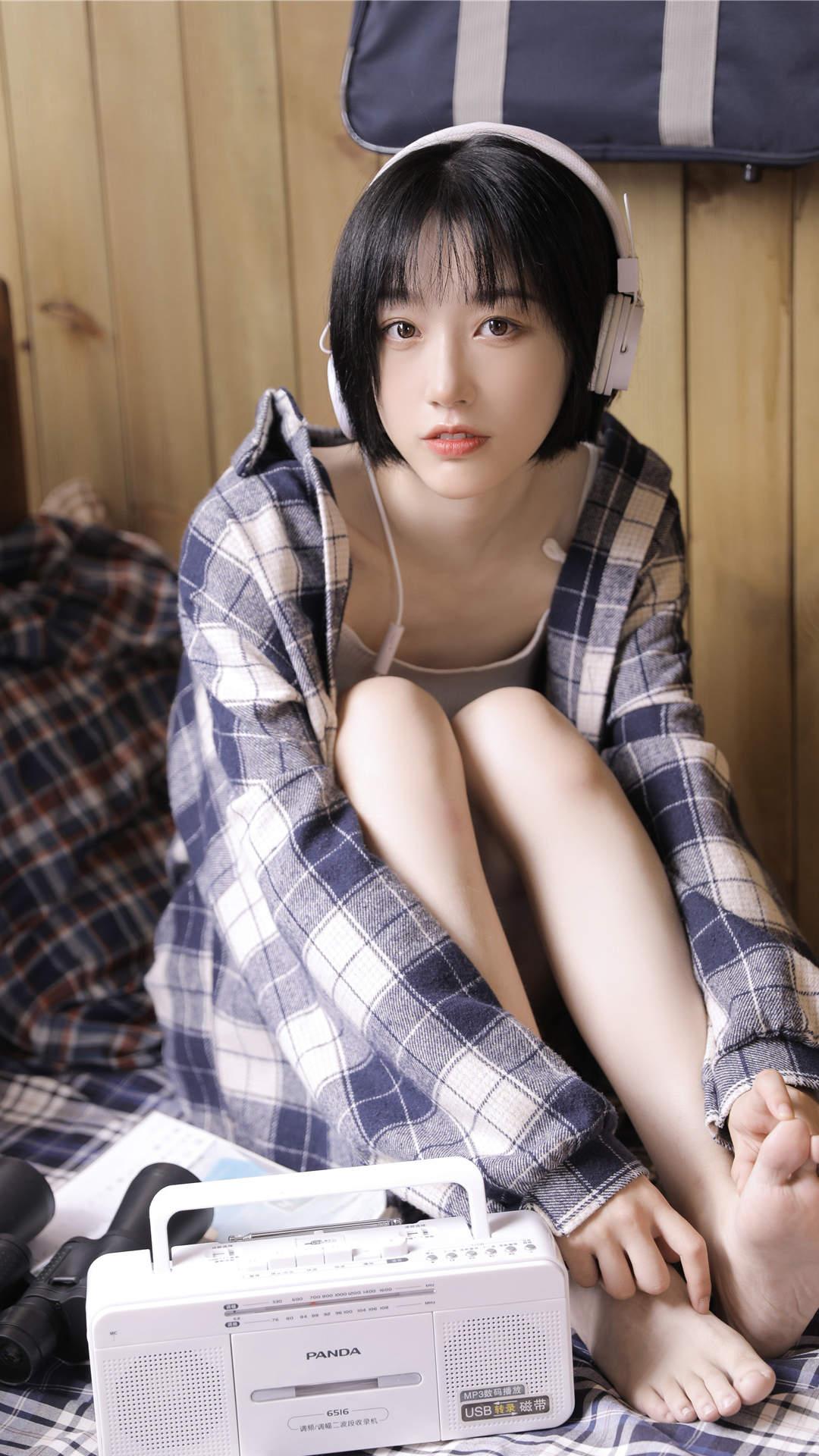 甜美蕾丝美女手机壁纸图片
