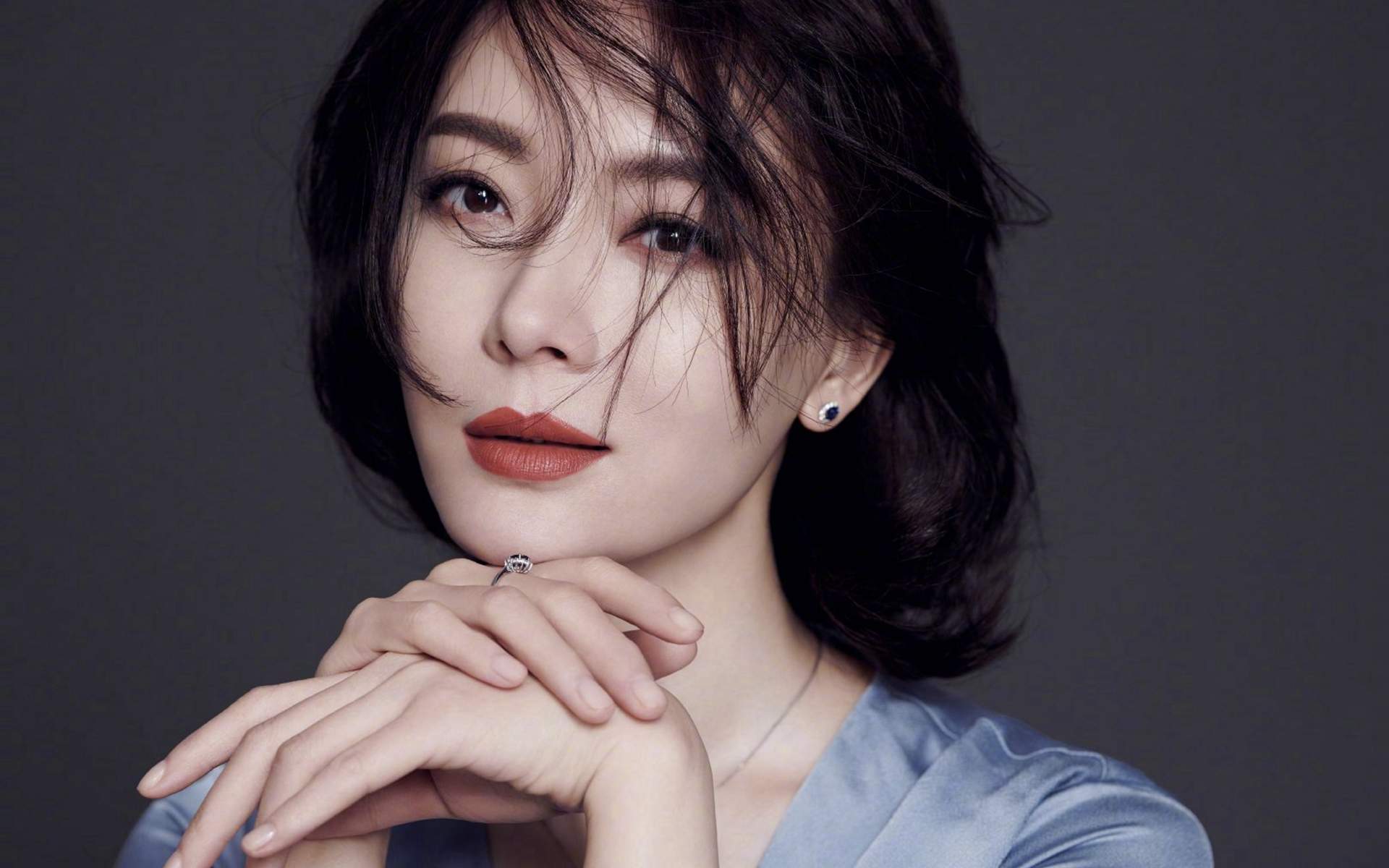 中国影视湖北黄石女演员性感红唇陈数彰显高贵冷艳图片