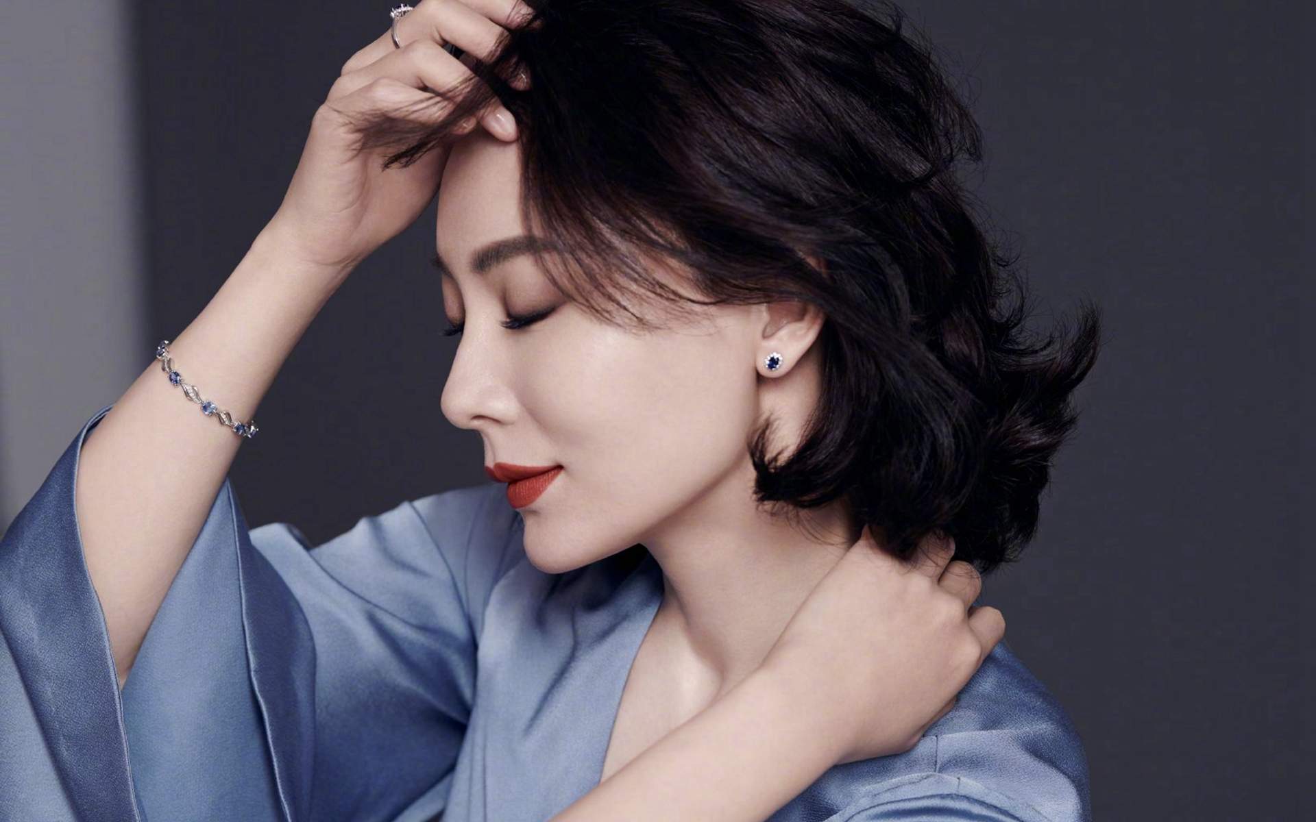中国影视湖北黄石女演员性感红唇陈数彰显高贵冷艳图片