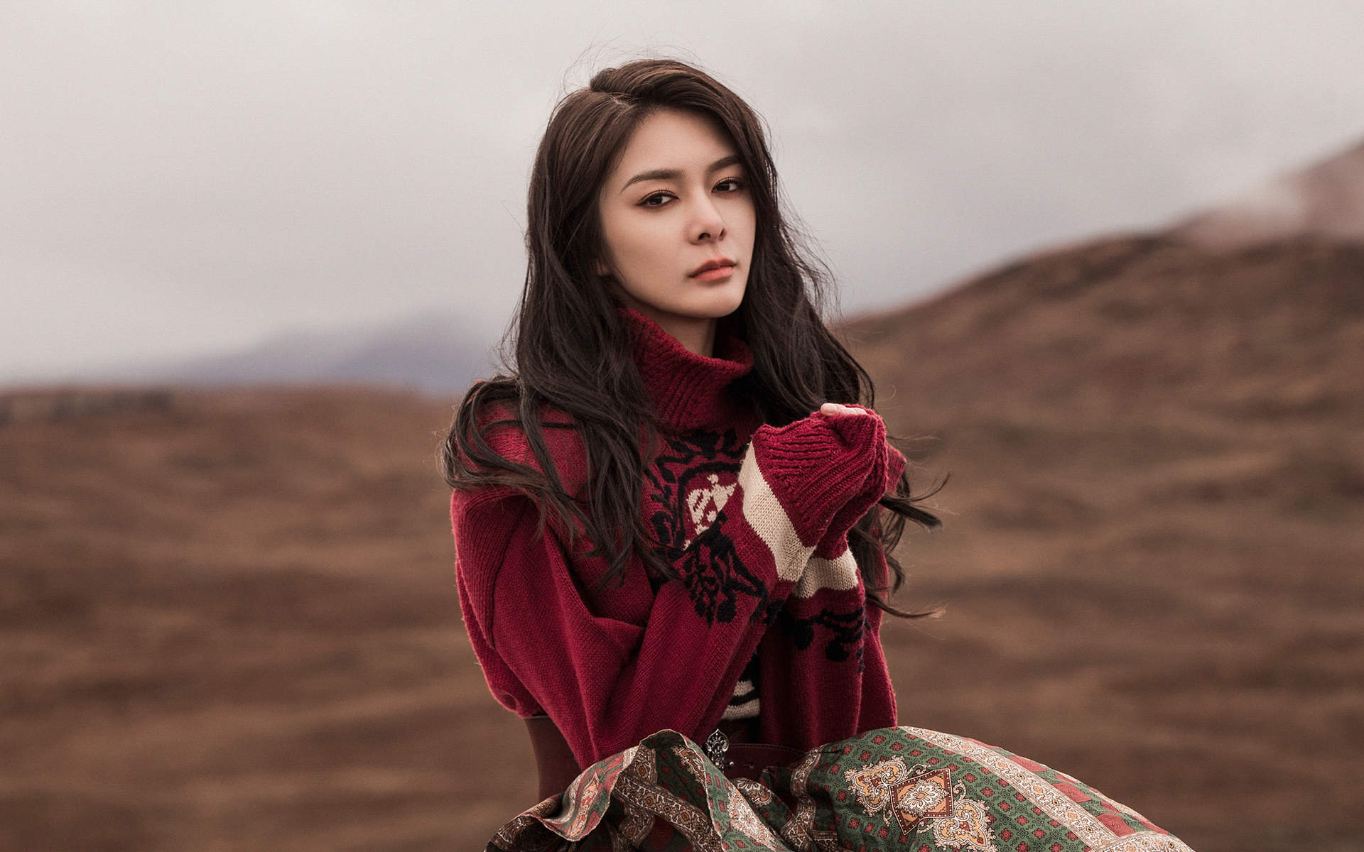 高清湖南性感女星傅菁黑衣红唇酷美性感写真图片图片