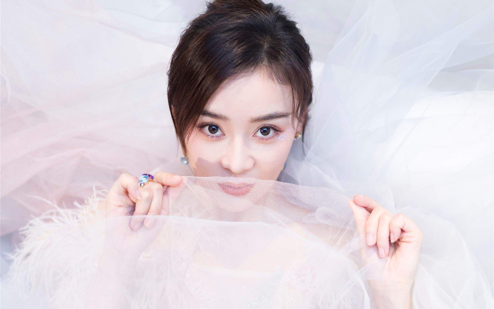 高清中国内地影视湖北省襄阳女演员袁姗姗薄纱蛋糕性感图片桌面壁纸图片 高清中国内地影视湖北省襄阳女演员袁姗姗薄纱蛋糕性感图片桌面壁纸图片