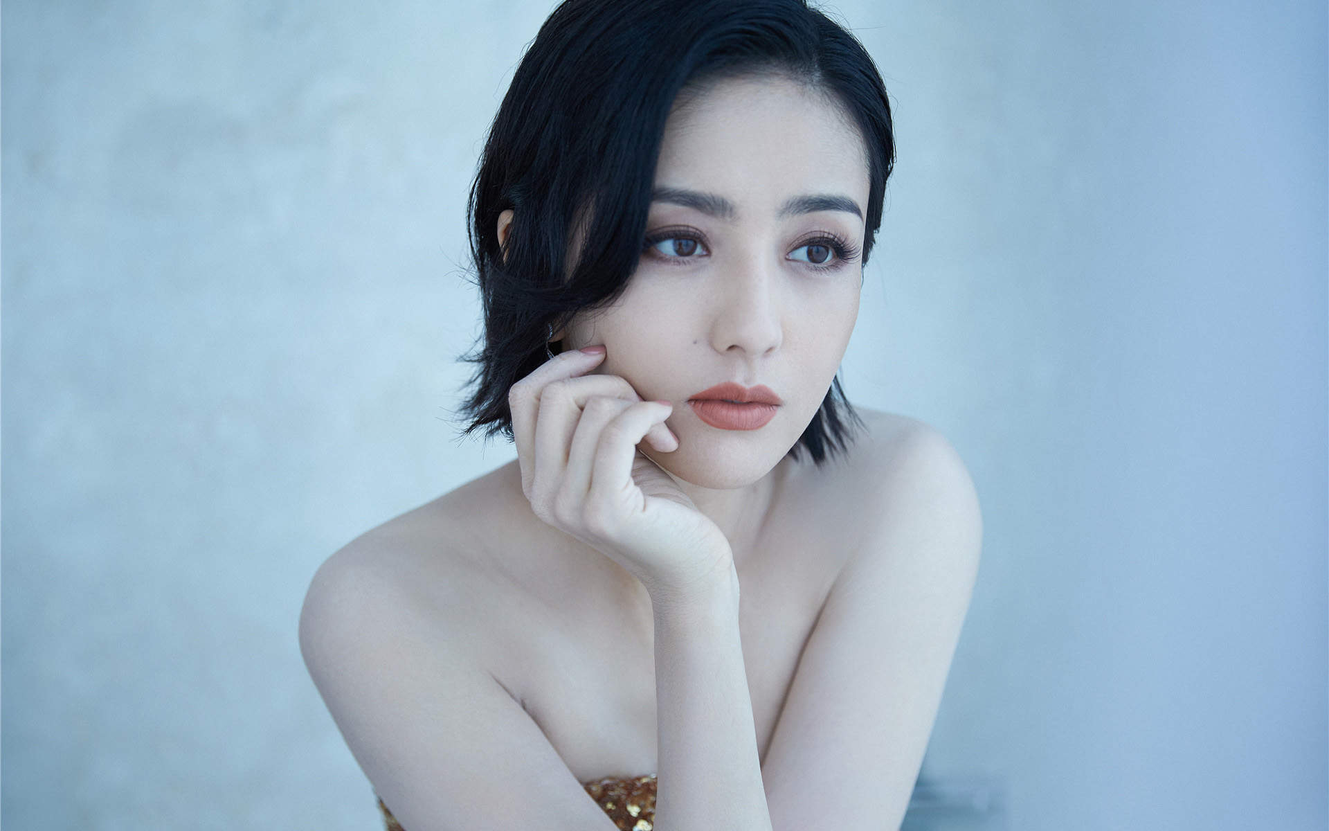 高清中国内地新疆伊犁影视女演员佟丽娅简约唯美性感写真图片桌面壁纸图片 高清中国内地新疆伊犁影视女演员佟丽娅简约唯美性感写真图片桌面壁纸图片