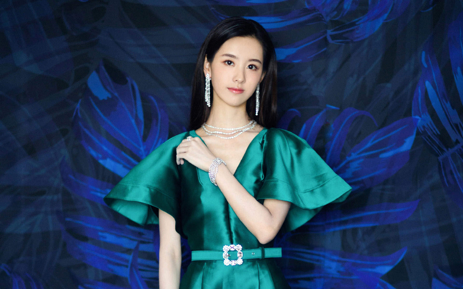 陈都灵图片