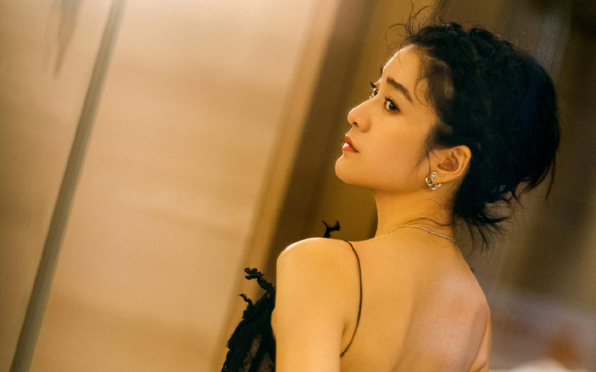 中国内地浙江省义乌女演员张雪迎时尚个性写真图片图片 中国内地浙江省义乌女演员张雪迎时尚个性写真图片图片