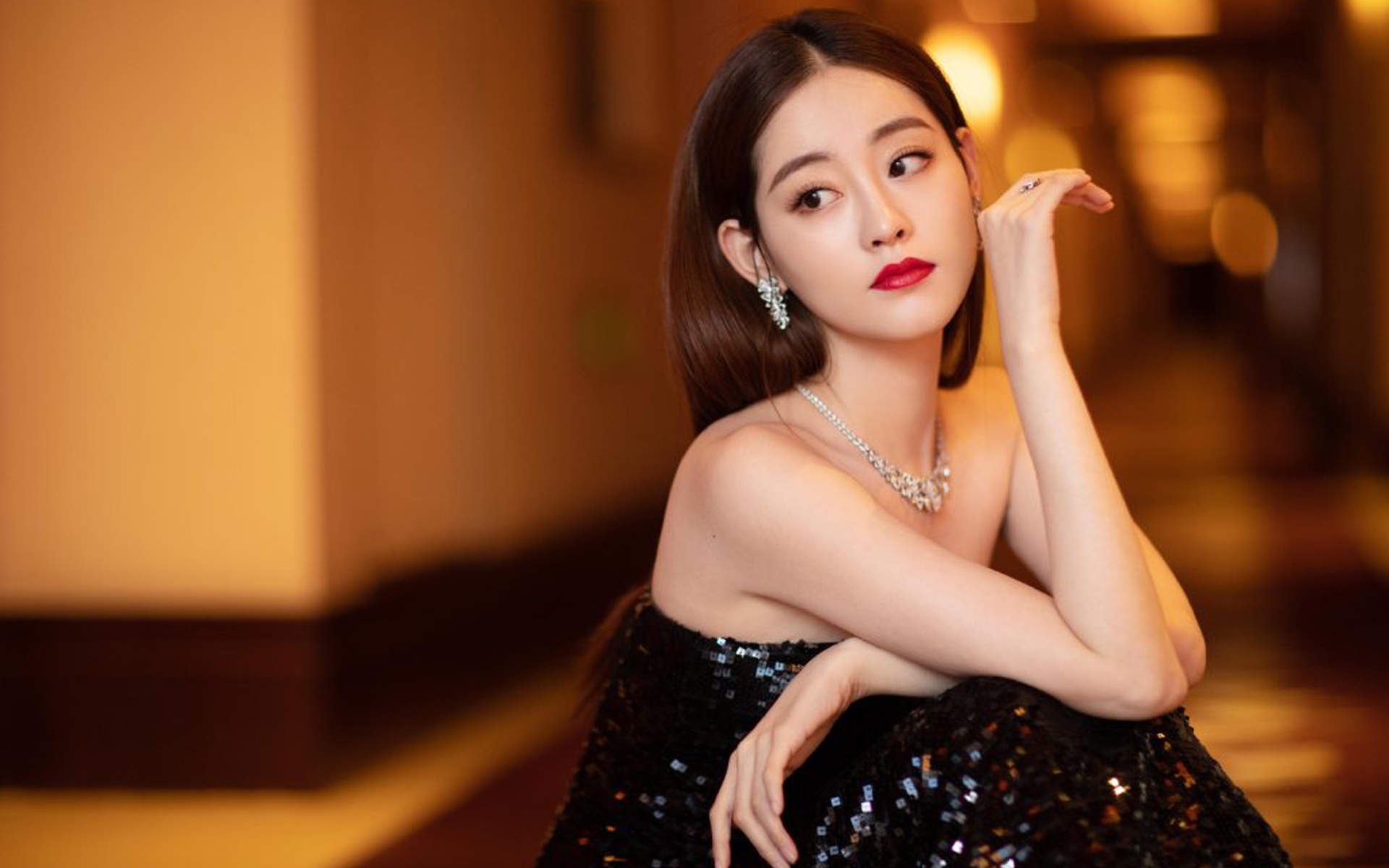 中国内地黑龙江齐齐哈尔女演员祝绪丹性感迷人写真桌面壁纸图片