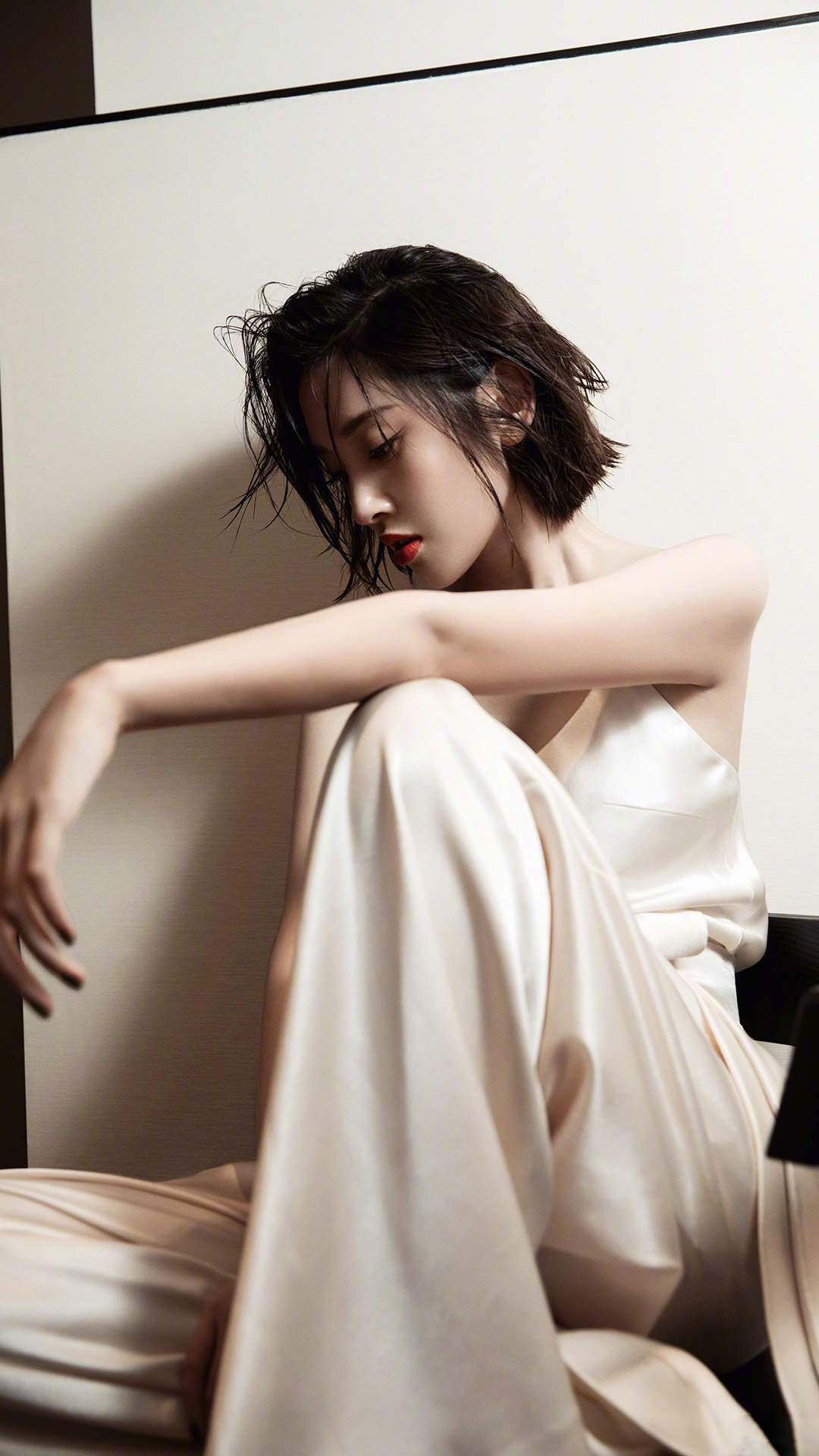 高清中国内地四川女演员唐艺昕湿发吊带裙性感写真图片图片 高清中国内地四川女演员唐艺昕湿发吊带裙性感写真图片图片