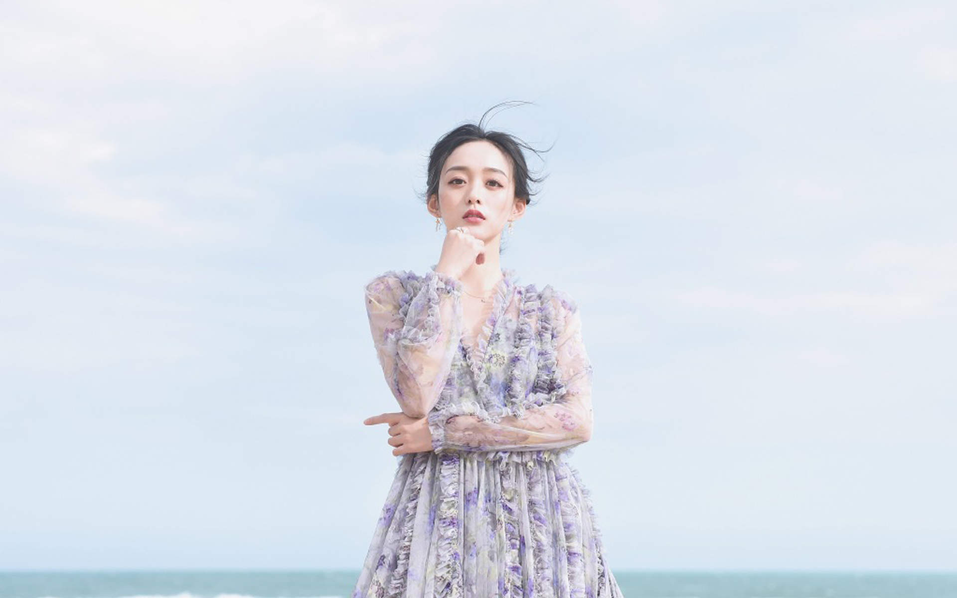高清中国内地女演员平面模特何泓姗《爱情进化论》发布会图片图片