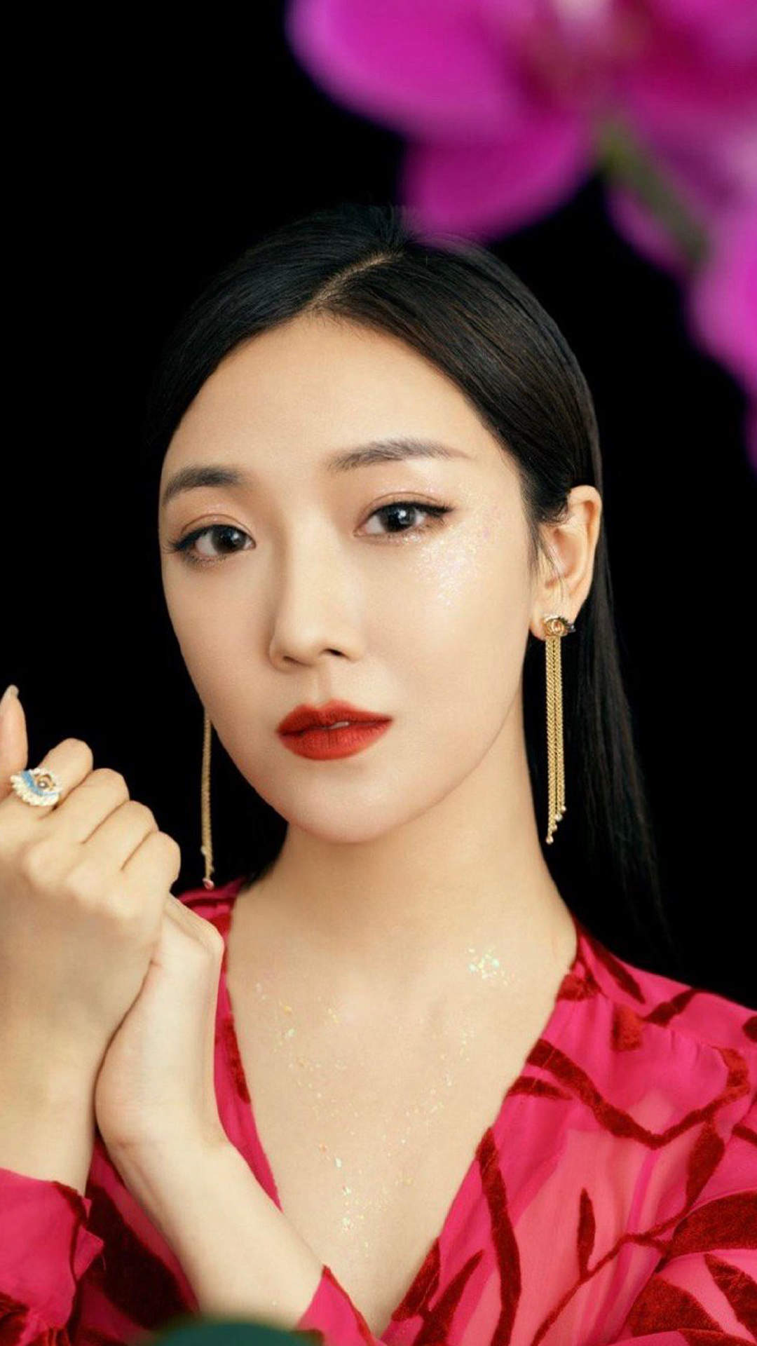 中国内地辽宁省沈阳女演员菅纫姿秋冬养眼时尚写真图片图片