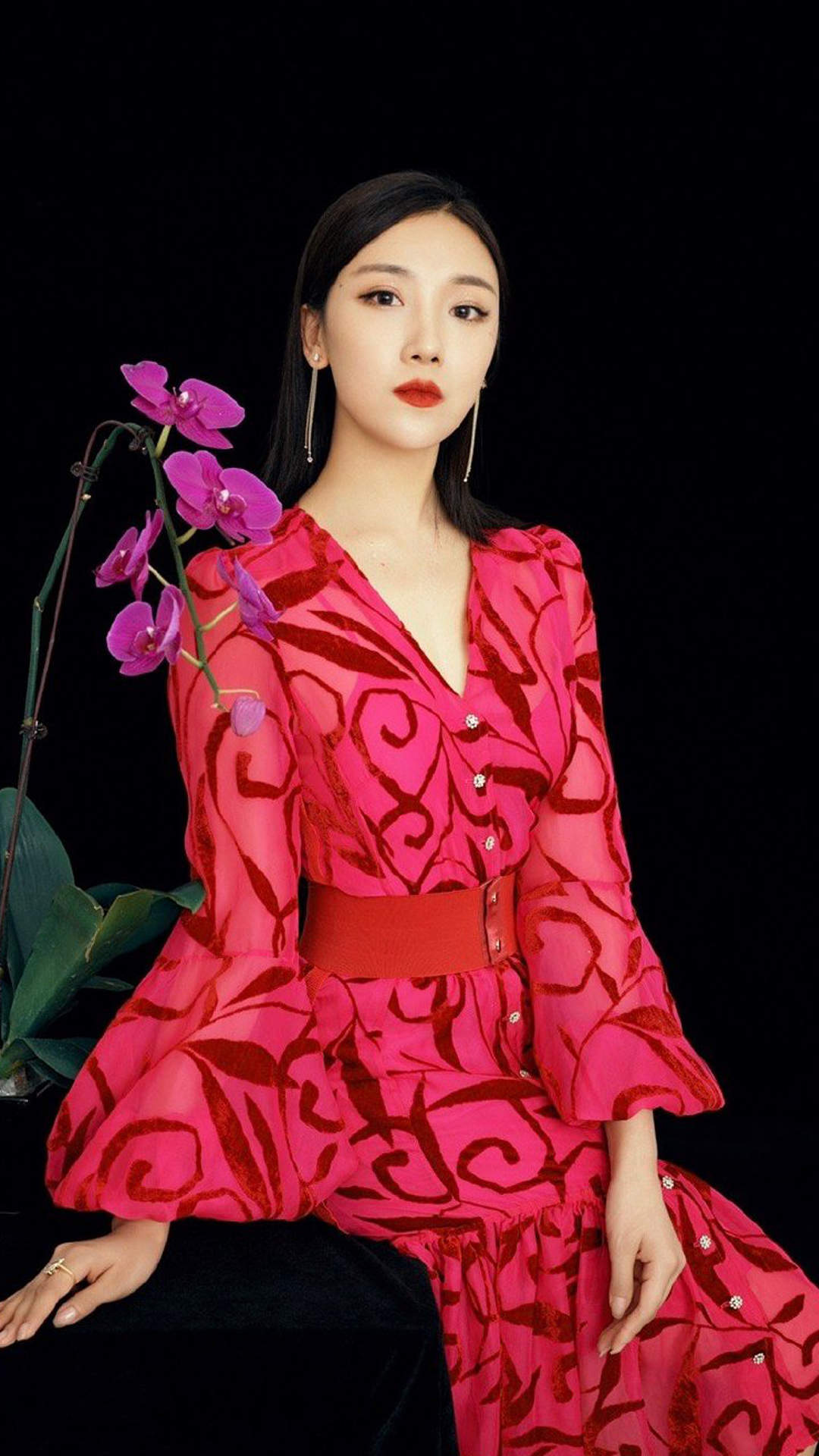 中国内地辽宁省沈阳女演员菅纫姿秋冬养眼时尚写真图片图片
