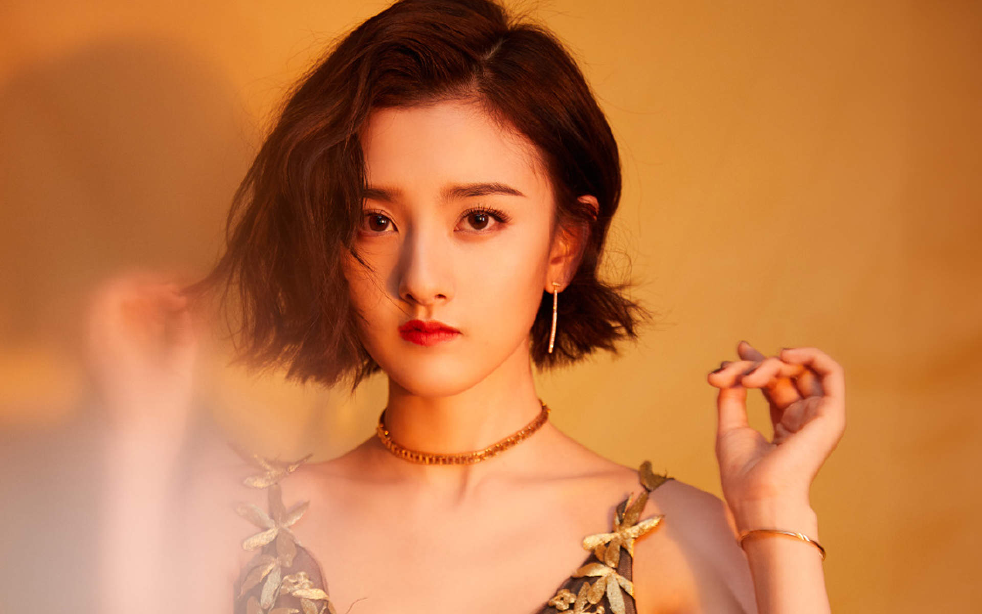 中国北京当代95后女演员宋祖儿性感优雅写真桌面壁纸图片 中国北京当代95后女演员宋祖儿性感优雅写真桌面壁纸图片