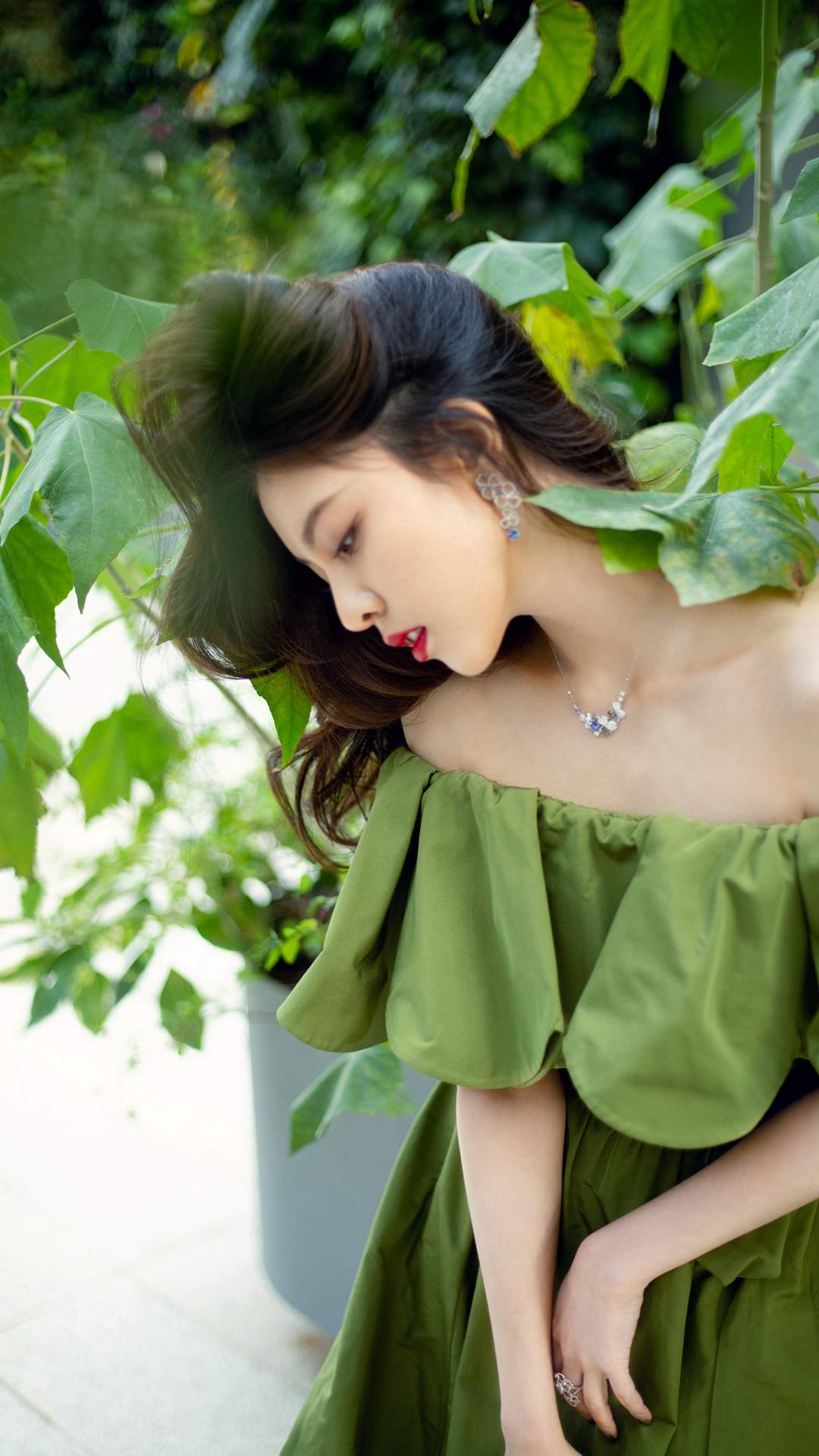 高清澳大利亚影视女演员宋妍霏百变风格时尚写真高清图片图片