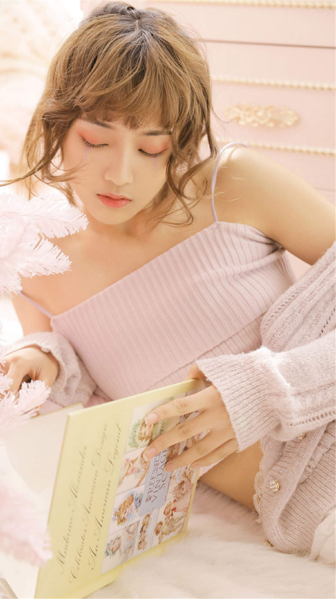 甜美蕾丝美女手机壁纸图片