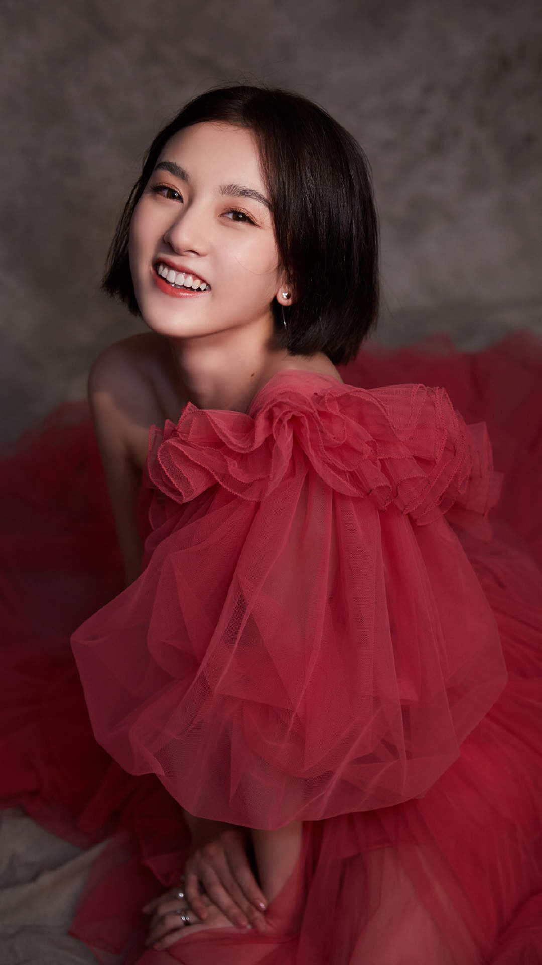 中国北京当代95后女演员小哪吒宋祖儿时尚清新写真桌面壁纸图片 中国北京当代95后女演员小哪吒宋祖儿时尚清新写真桌面壁纸图片