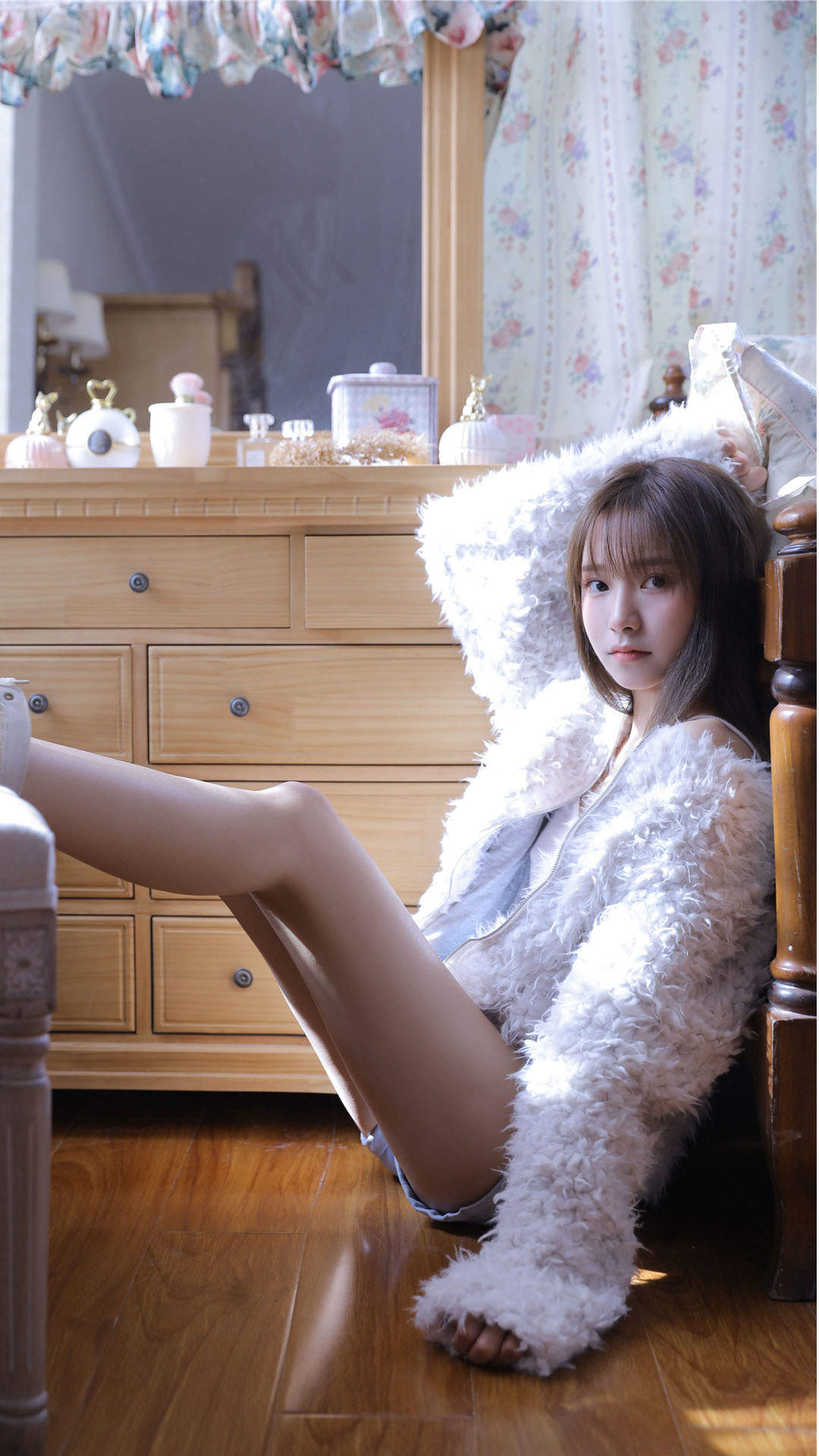 清纯可爱美女手机壁纸图片