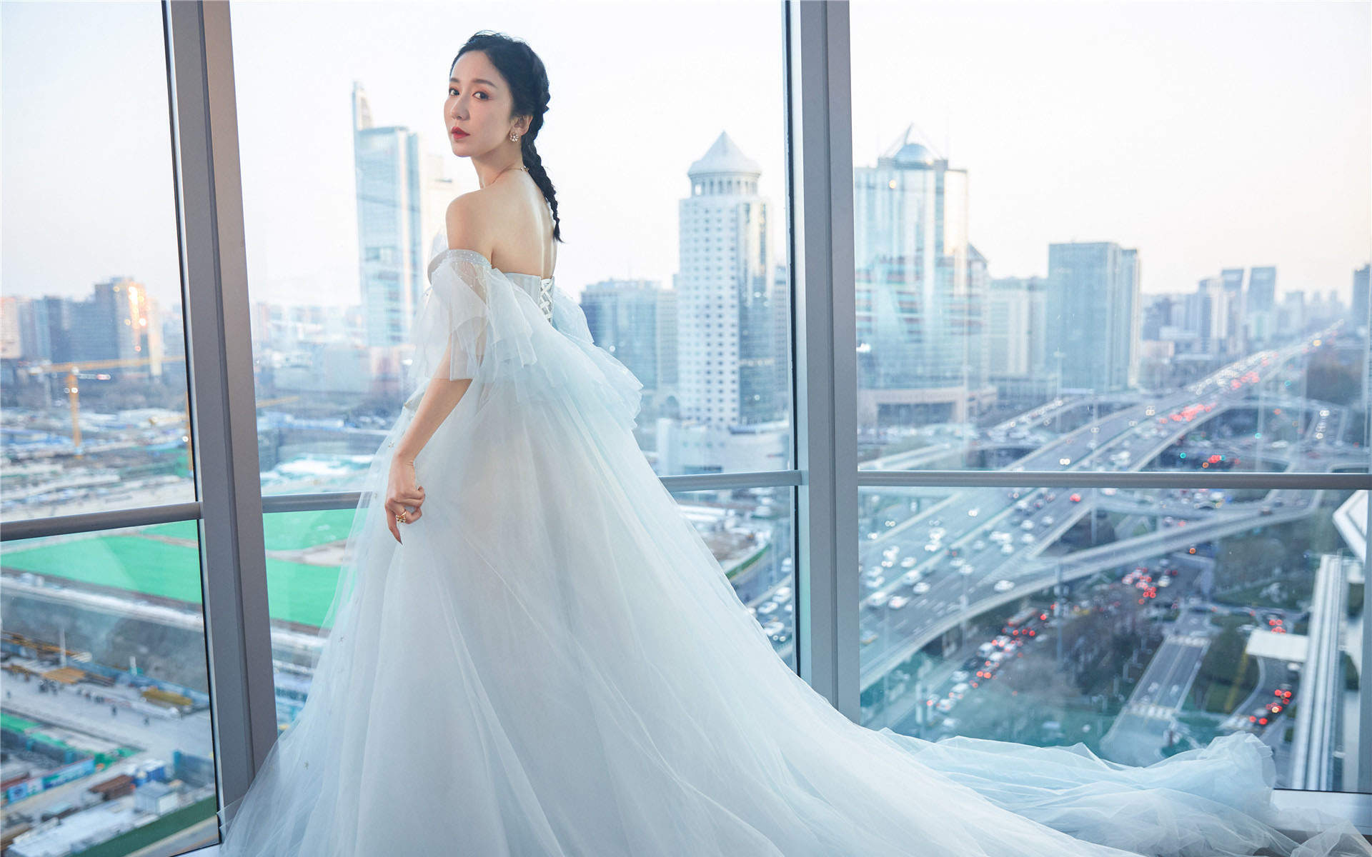 娄艺潇优雅唯美写真图片图片