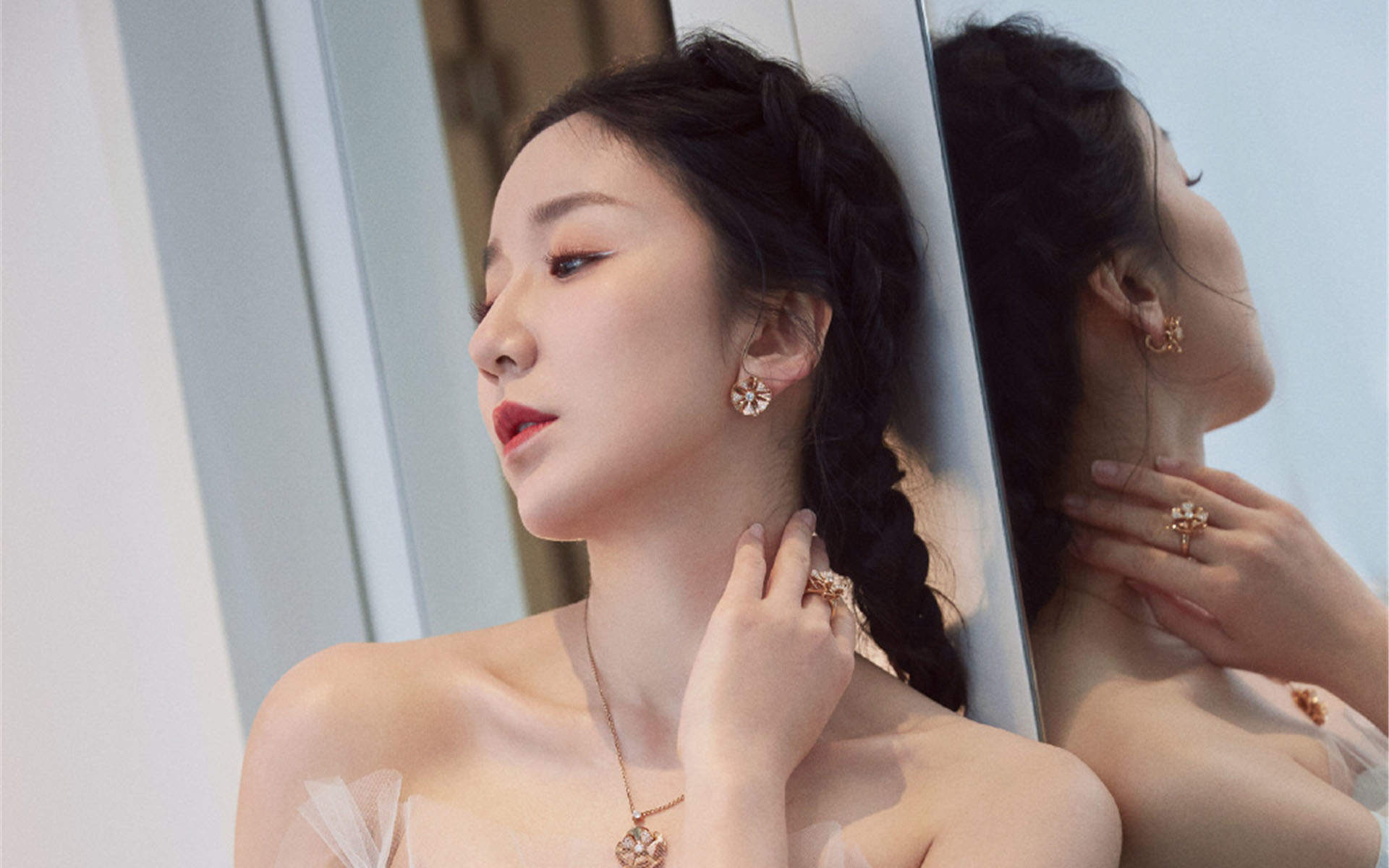 娄艺潇优雅唯美写真图片图片