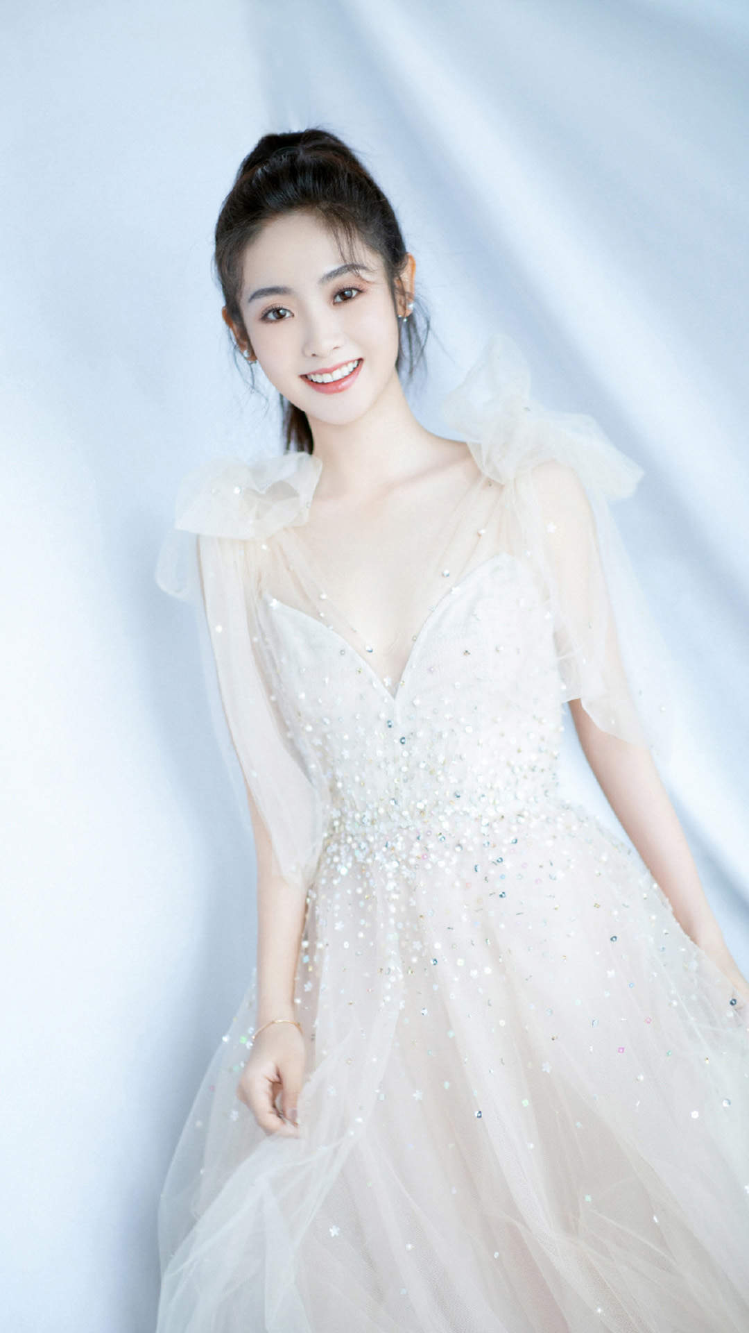 高清中国内地北京朝阳女演员邢菲清新元气写真图片桌面壁纸图片 高清中国内地北京朝阳女演员邢菲清新元气写真图片桌面壁纸图片