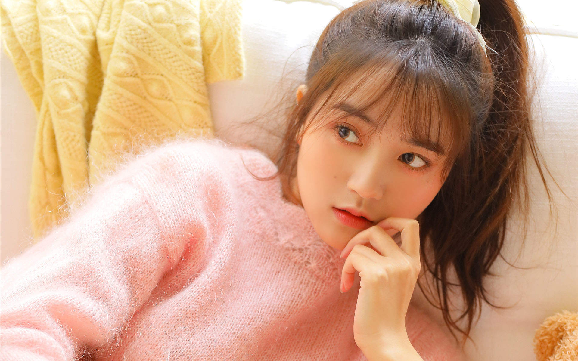  二次元甜美女生动漫手机壁纸图片