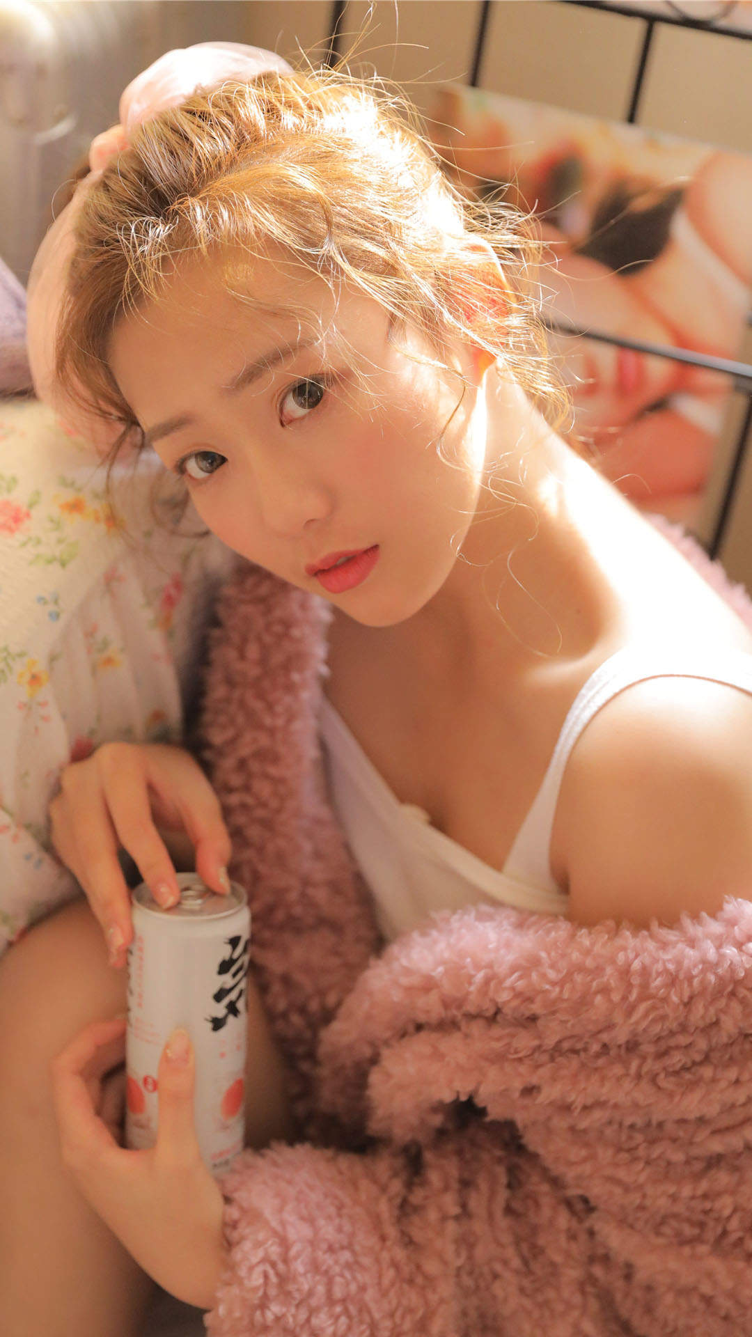 甜美蕾丝美女手机壁纸图片