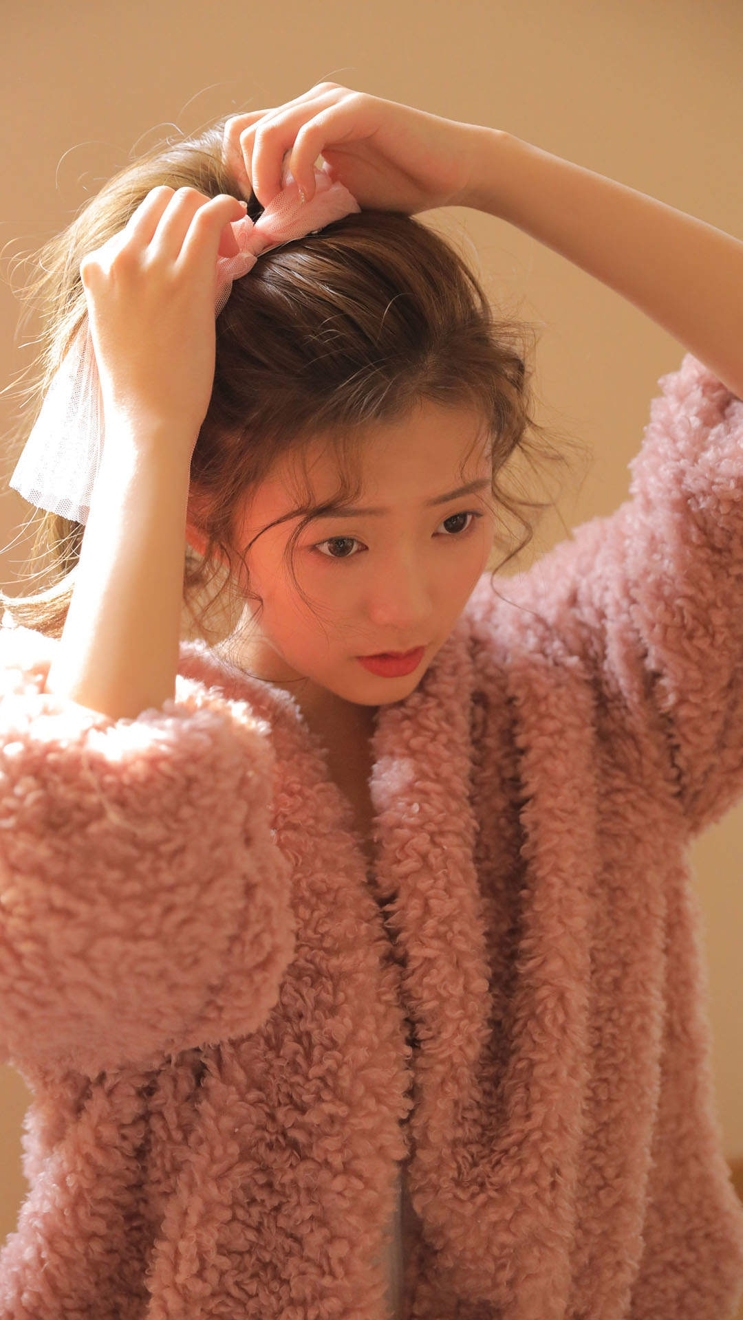 甜美蕾丝美女手机壁纸图片