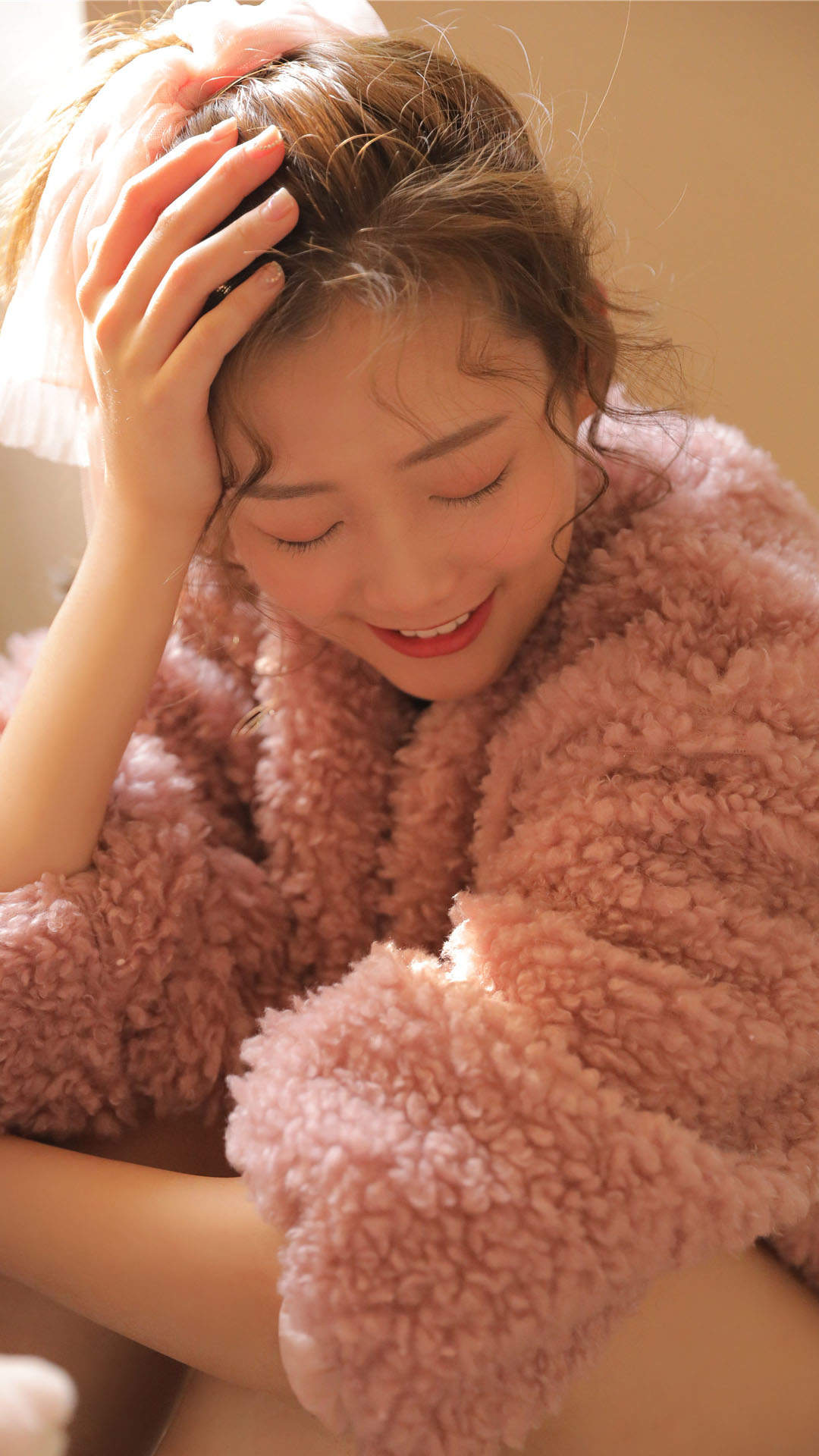 甜美蕾丝美女手机壁纸图片