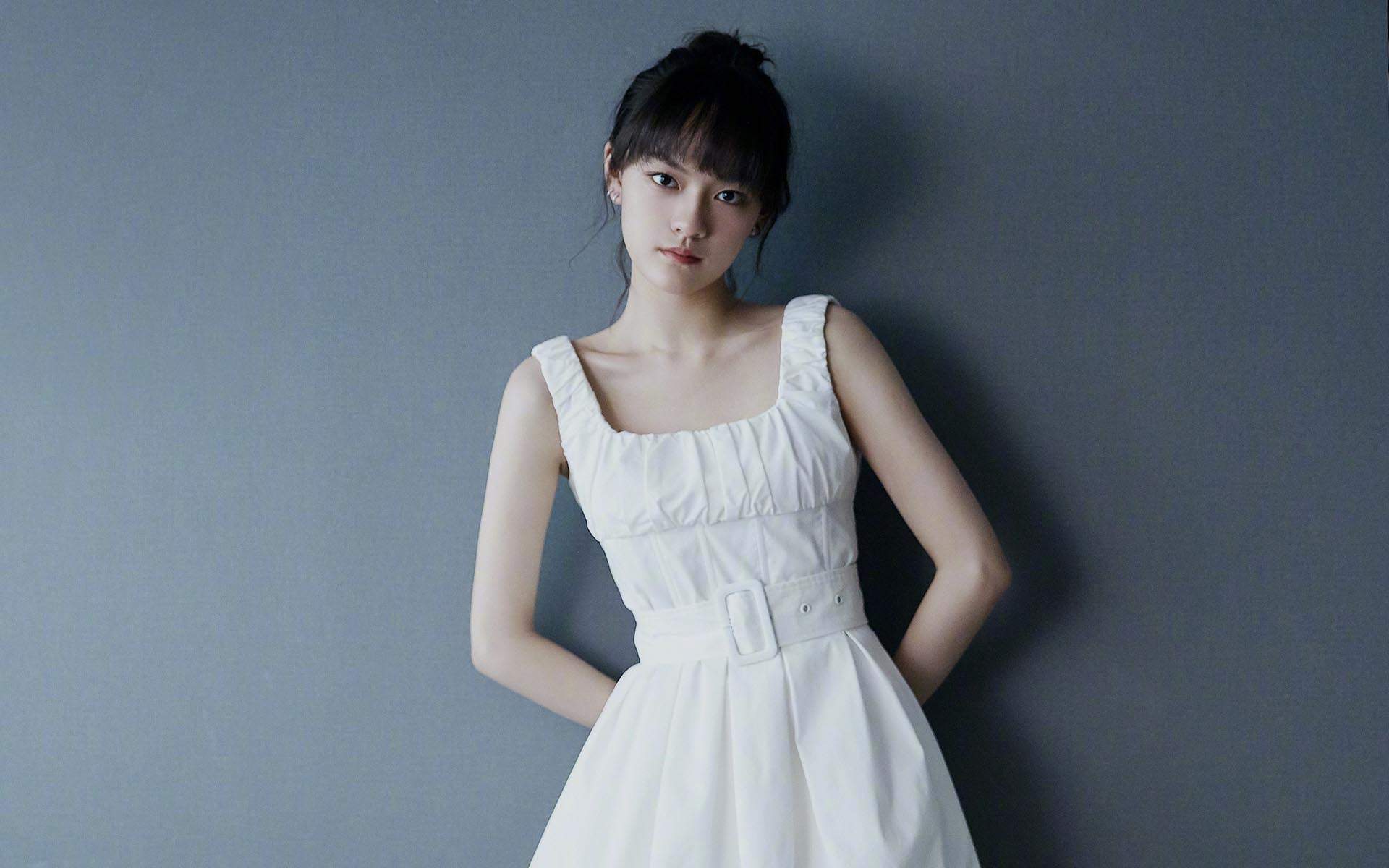 高清台湾美女文淇白色衬衣清新手机壁纸图片