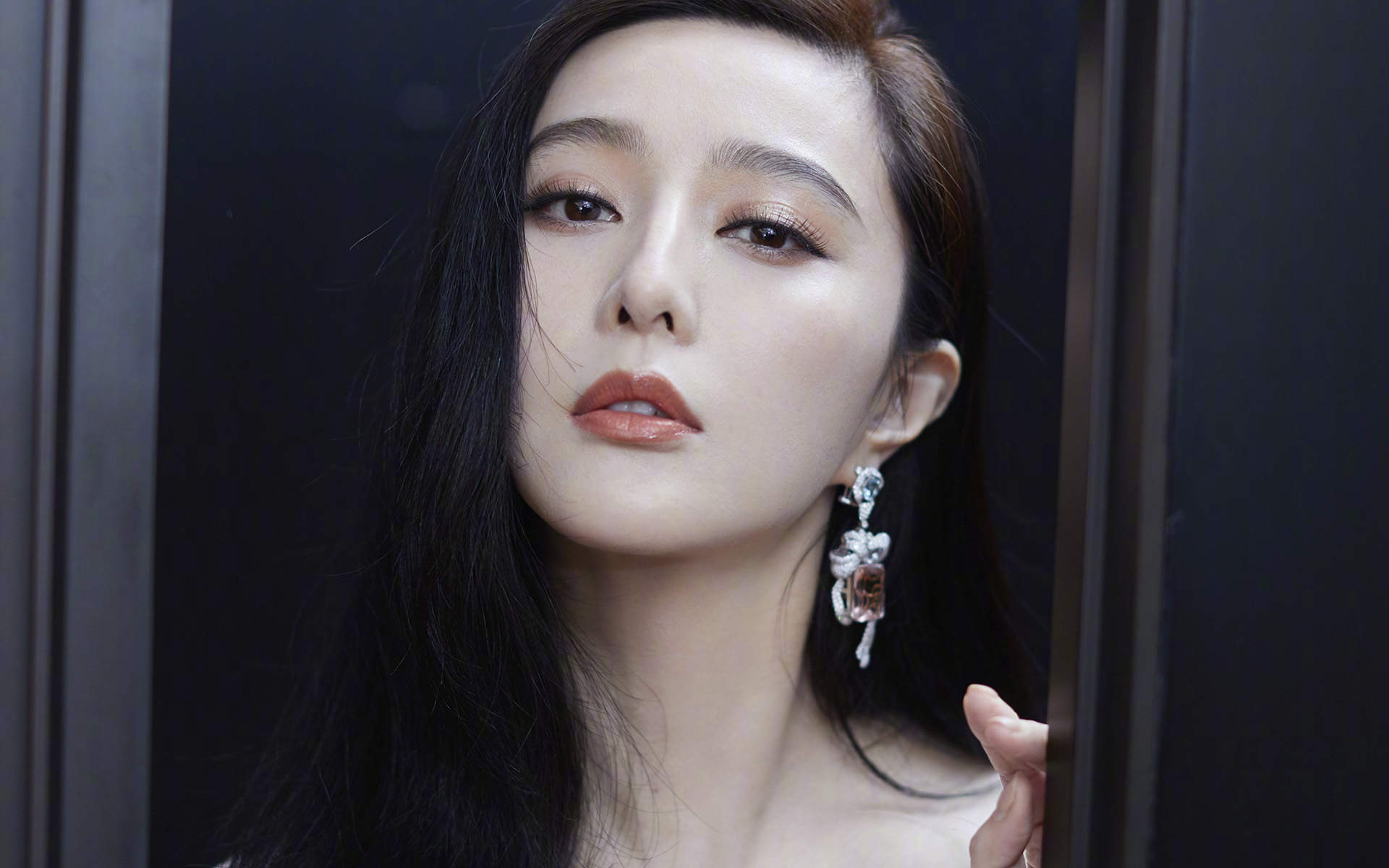 内地山东青岛女演员范冰冰《芭莎珠宝》高贵性感写真图片图片