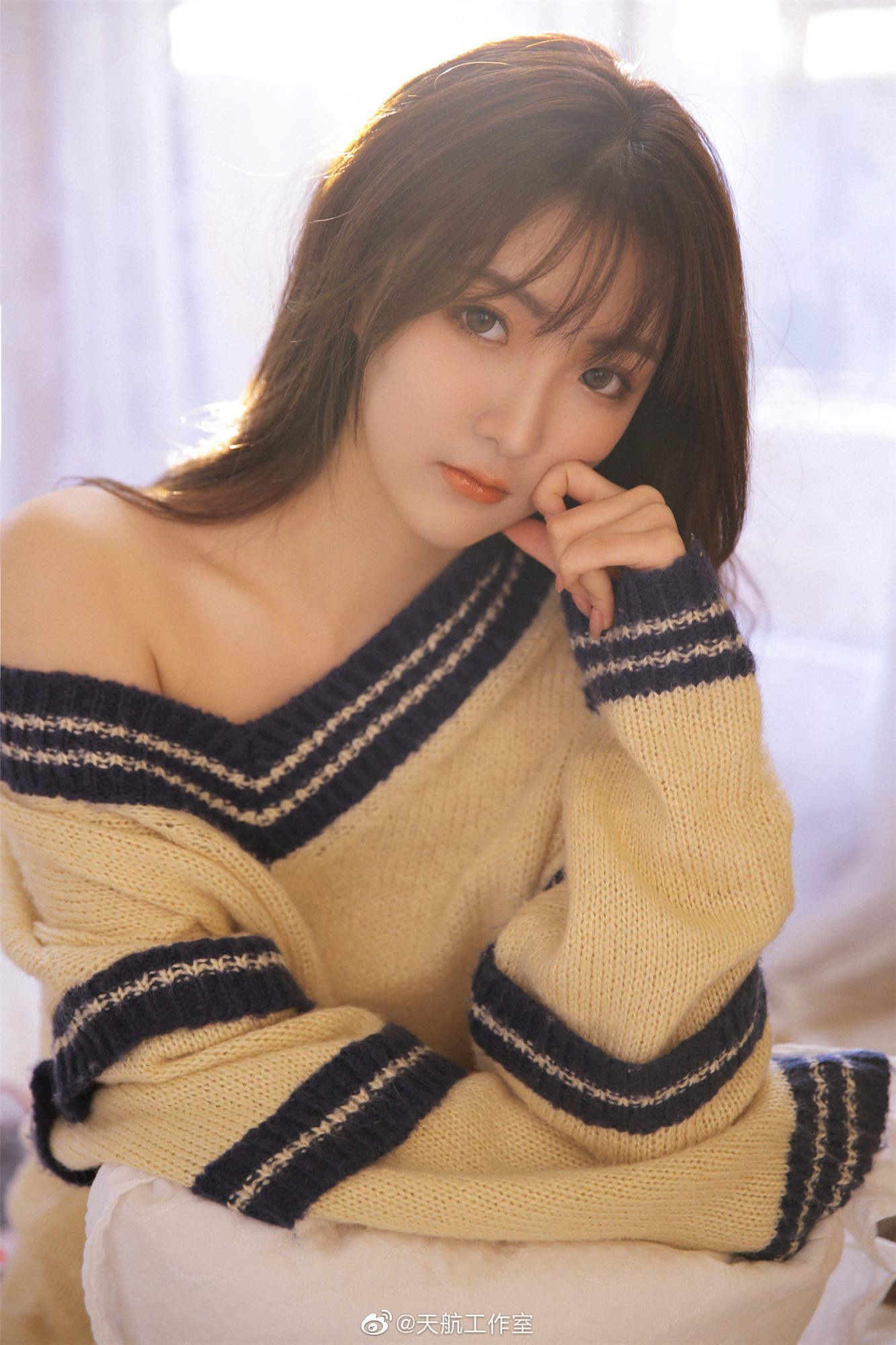 性感美女高兮妍抚媚诱惑迷人写真图片合集(二)图片
