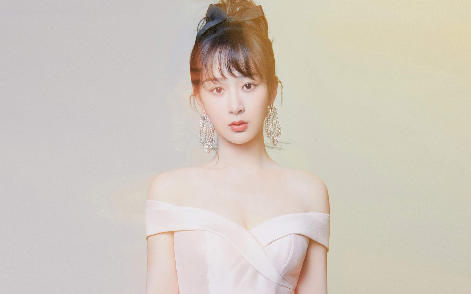 高清中国内地影视北京女演员杨紫温婉雅致写真图片桌面壁纸图片 高清中国内地影视北京女演员杨紫温婉雅致写真图片桌面壁纸图片