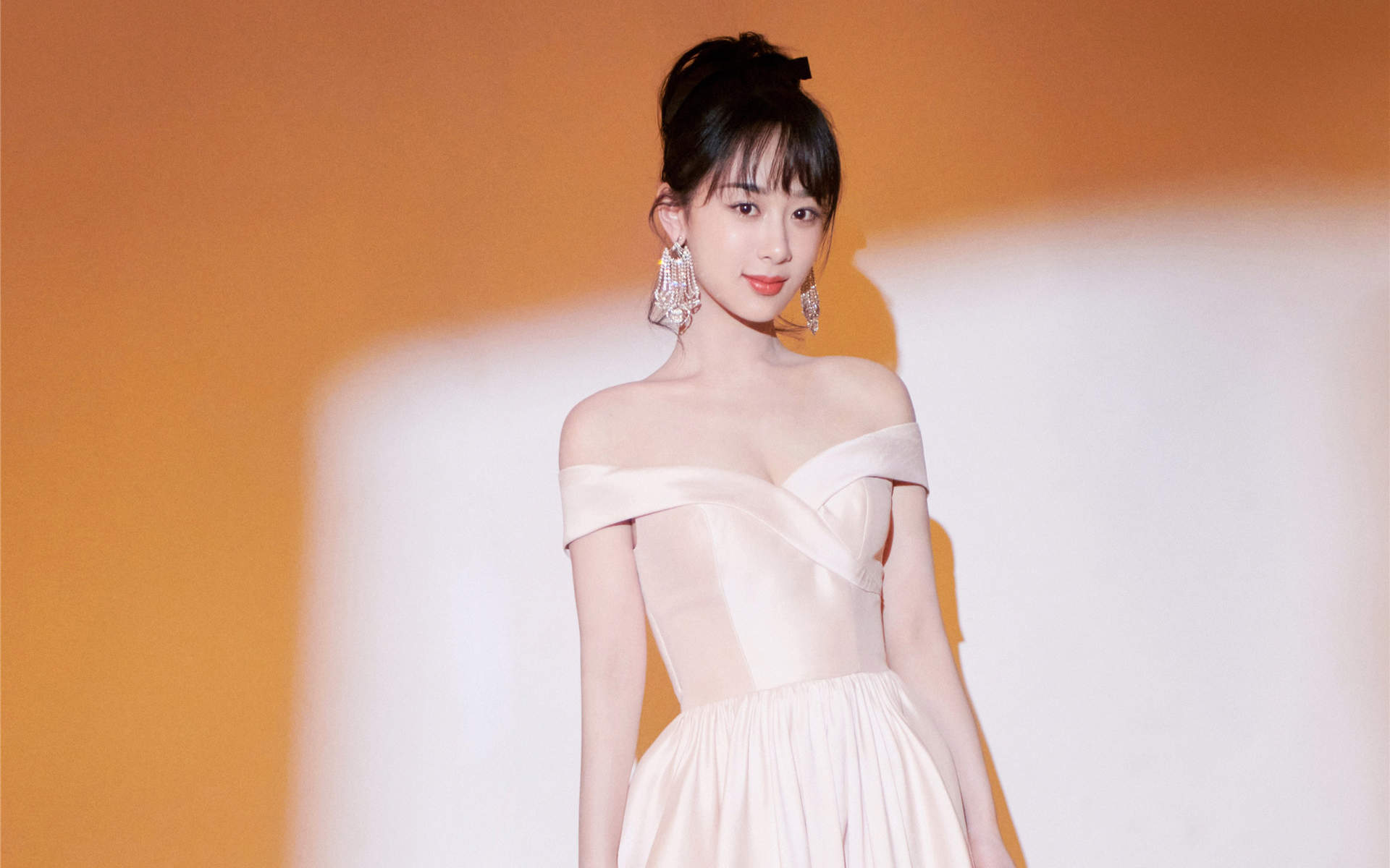 高清中国内地影视北京女演员杨紫微博之夜性感优雅写真图片图片
