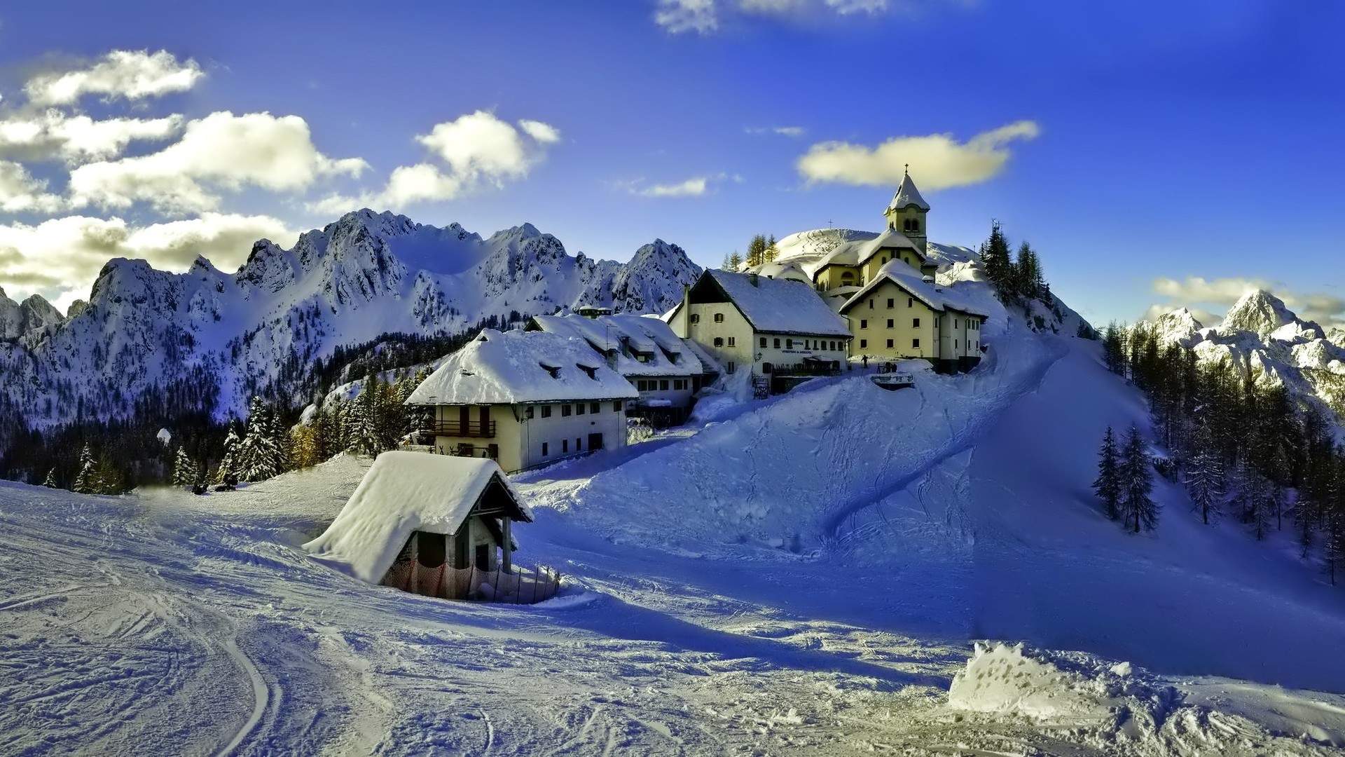 宁心露脐装雪景自拍图片图片
