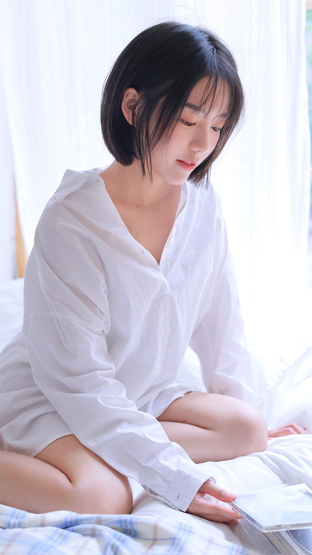 甜美蕾丝美女手机壁纸图片