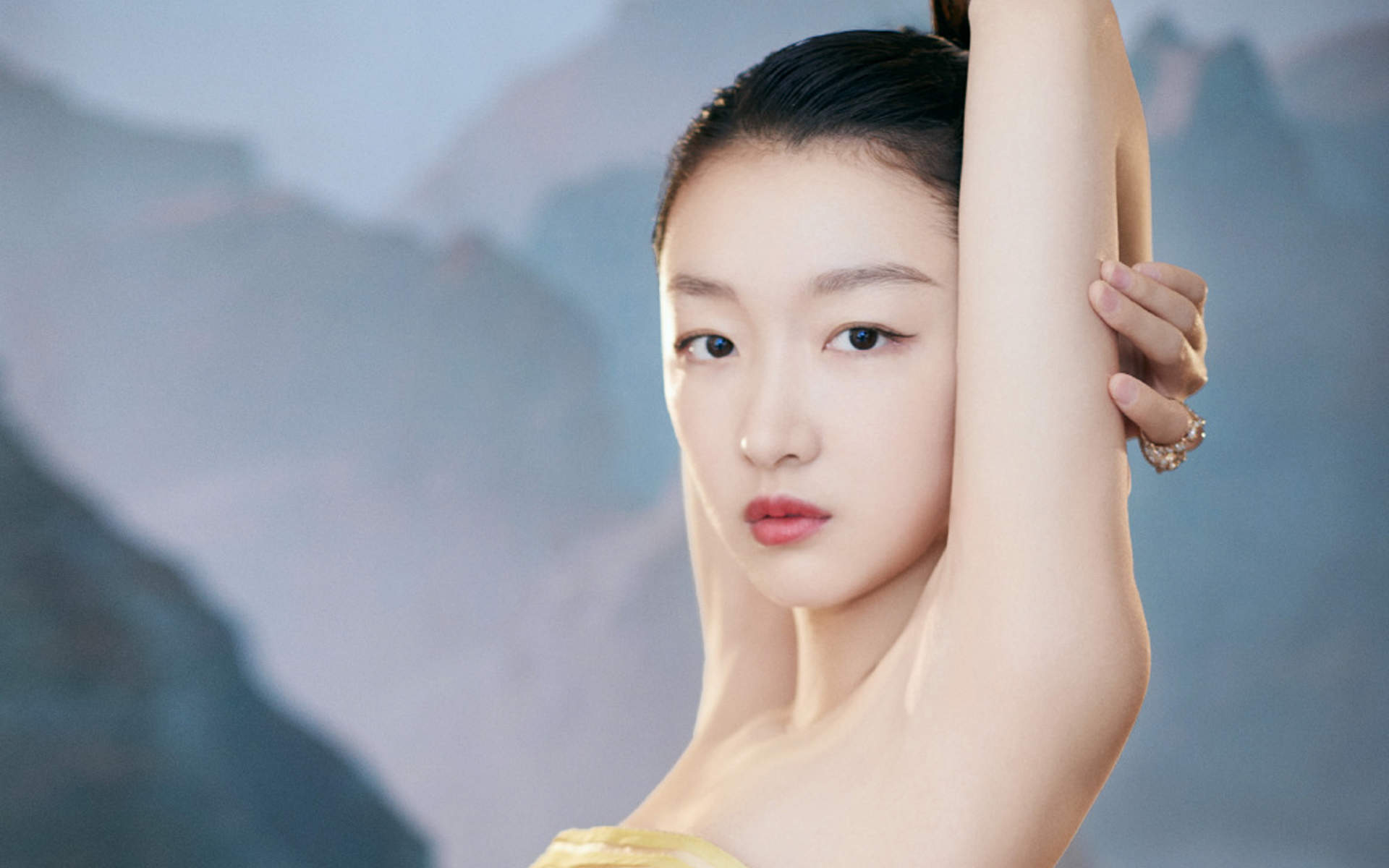 中国内地影视河北省石家庄女演员周冬雨性感灵动写真桌面壁纸图片