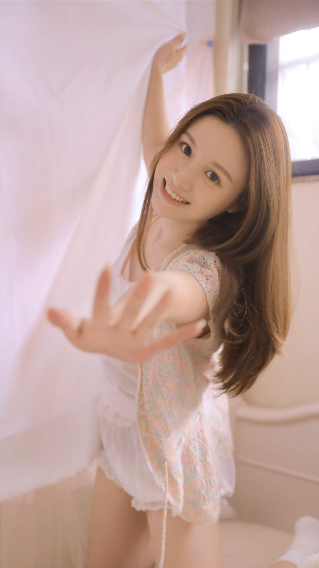 甜美蕾丝美女手机壁纸图片