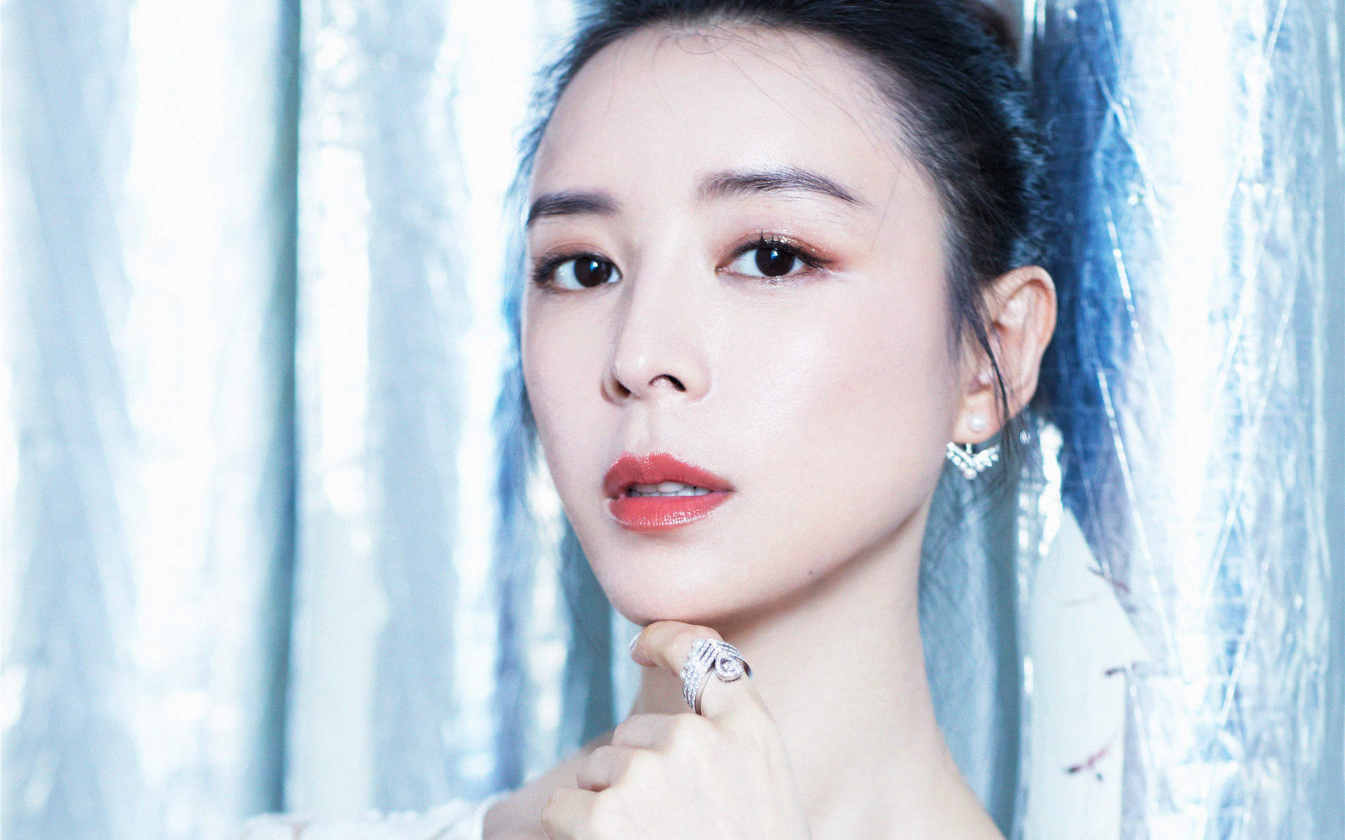 中国内地福建永安女演员张静初淡雅性感写真图片桌面壁纸图片